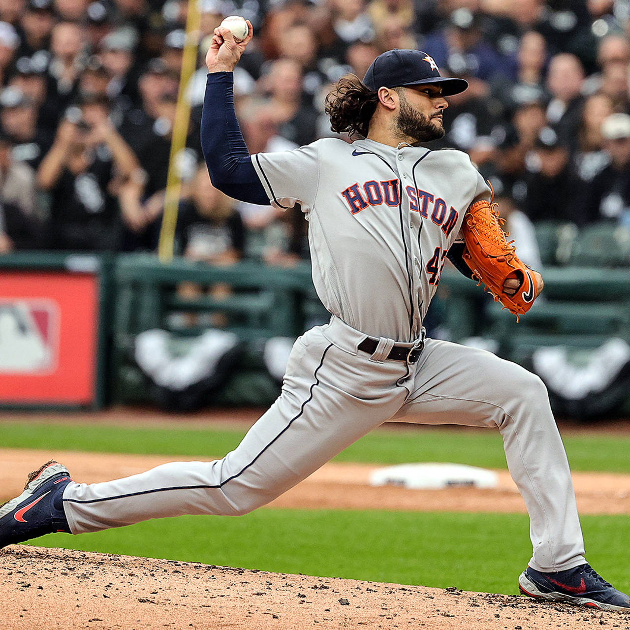 Lancemccullers I Pitcher-form. Wallpaper