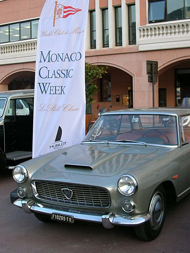 Lancia Flaminia Op Monaco Classic Week Achtergrond