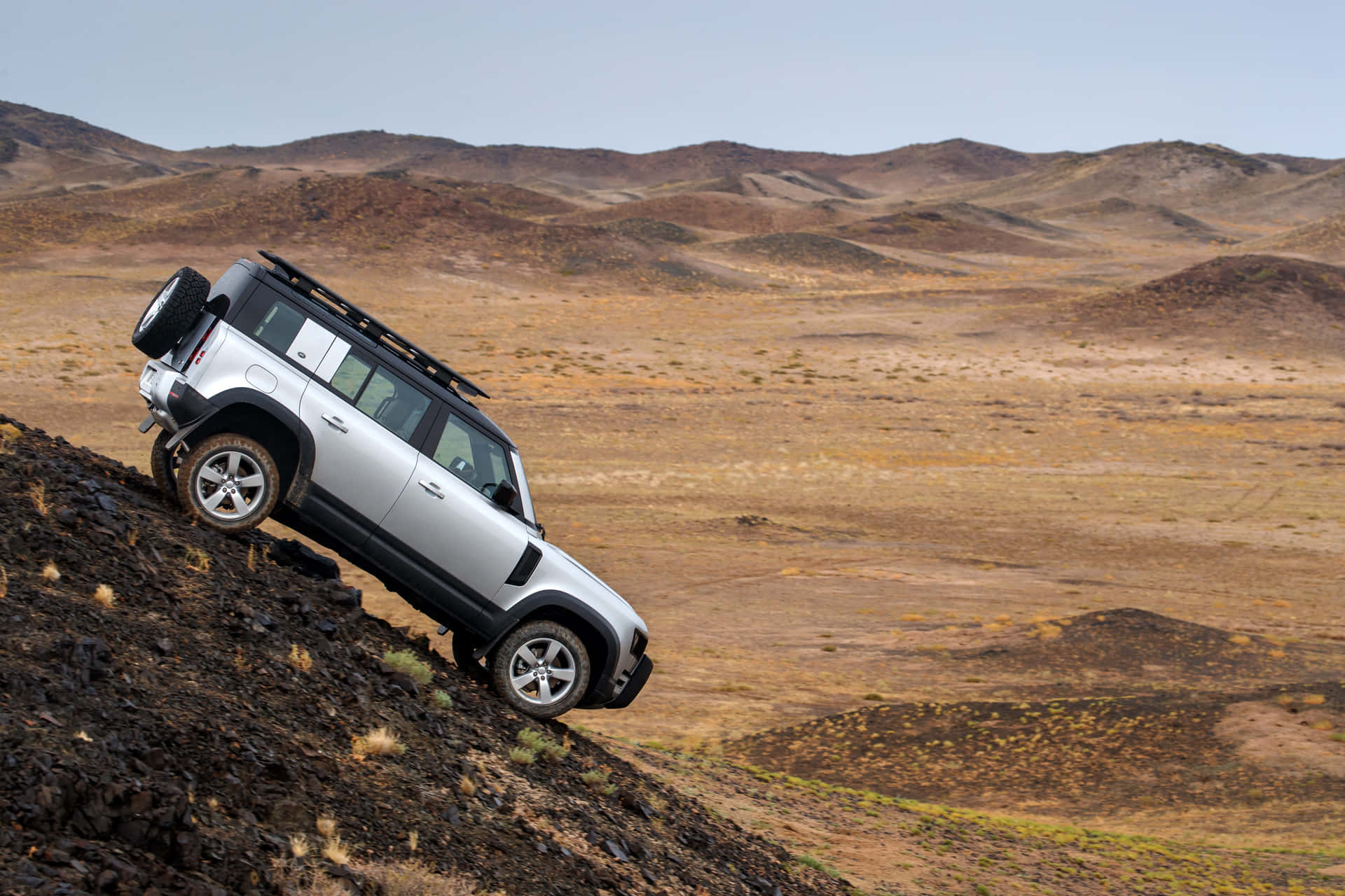 Off-Road Adventures with the Land Rover Defender Wallpaper