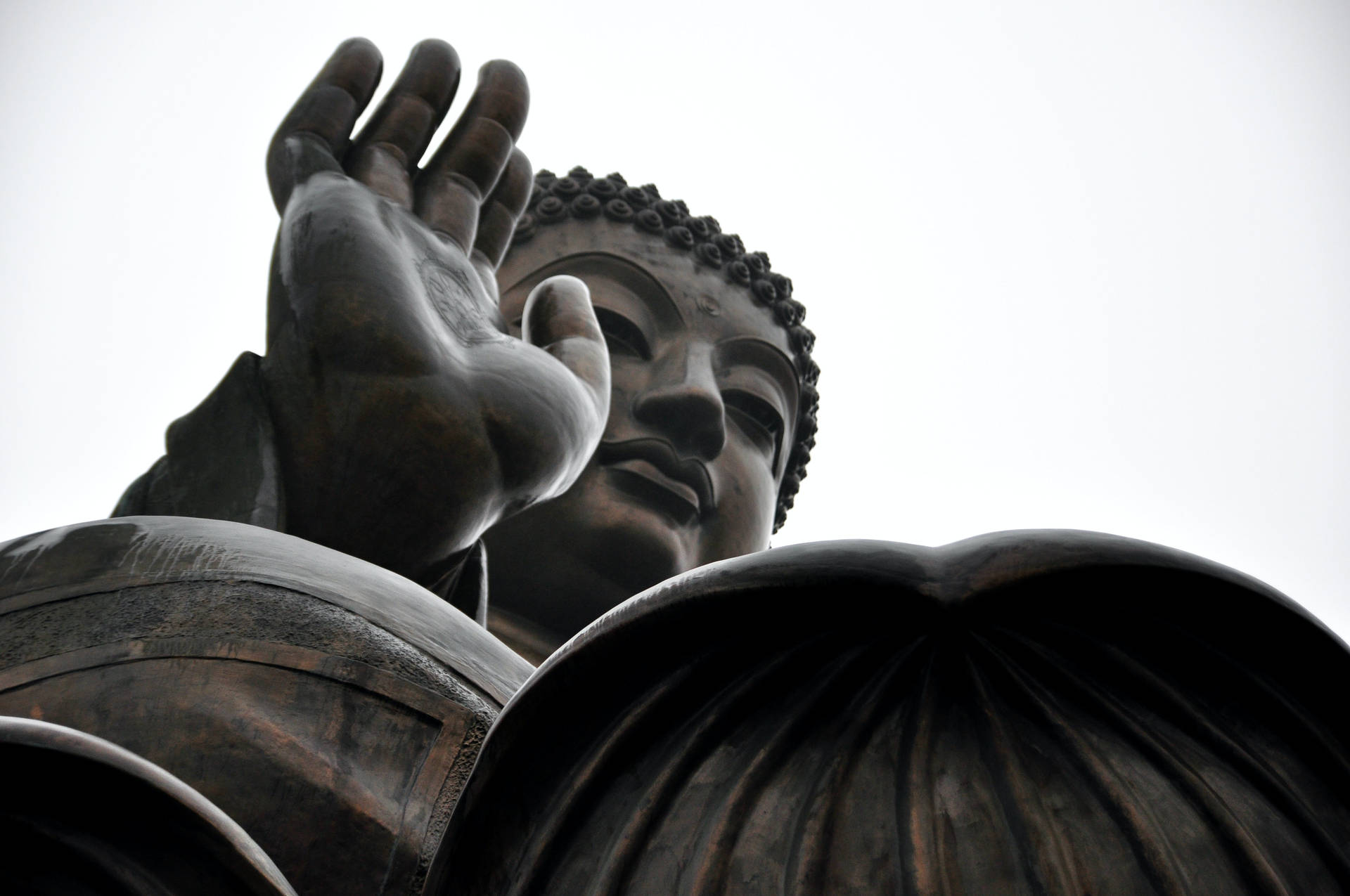 Grande Statua Del Buddha Nero Sfondo