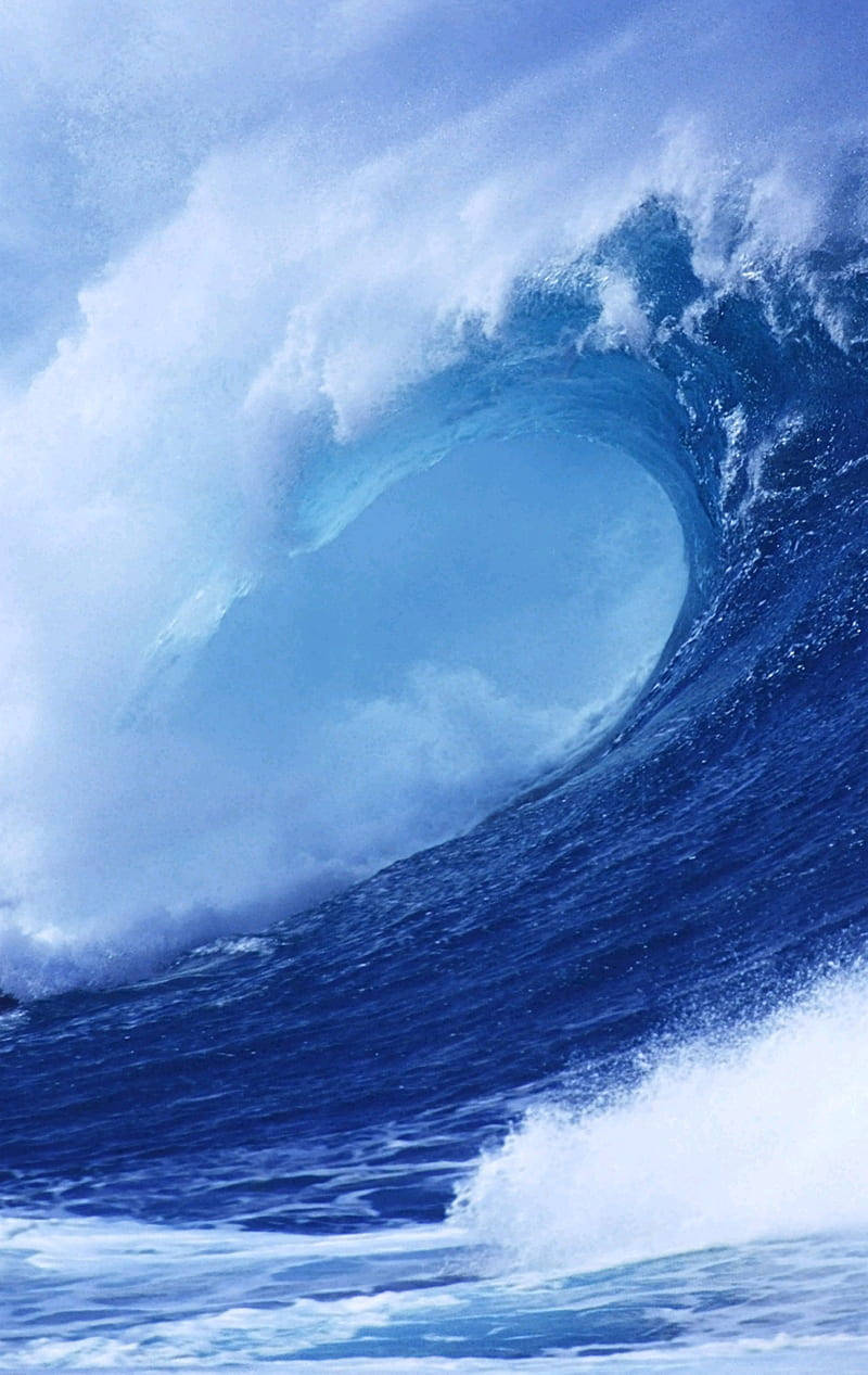 Large Ocean Wave iOS 6 Wallpaper