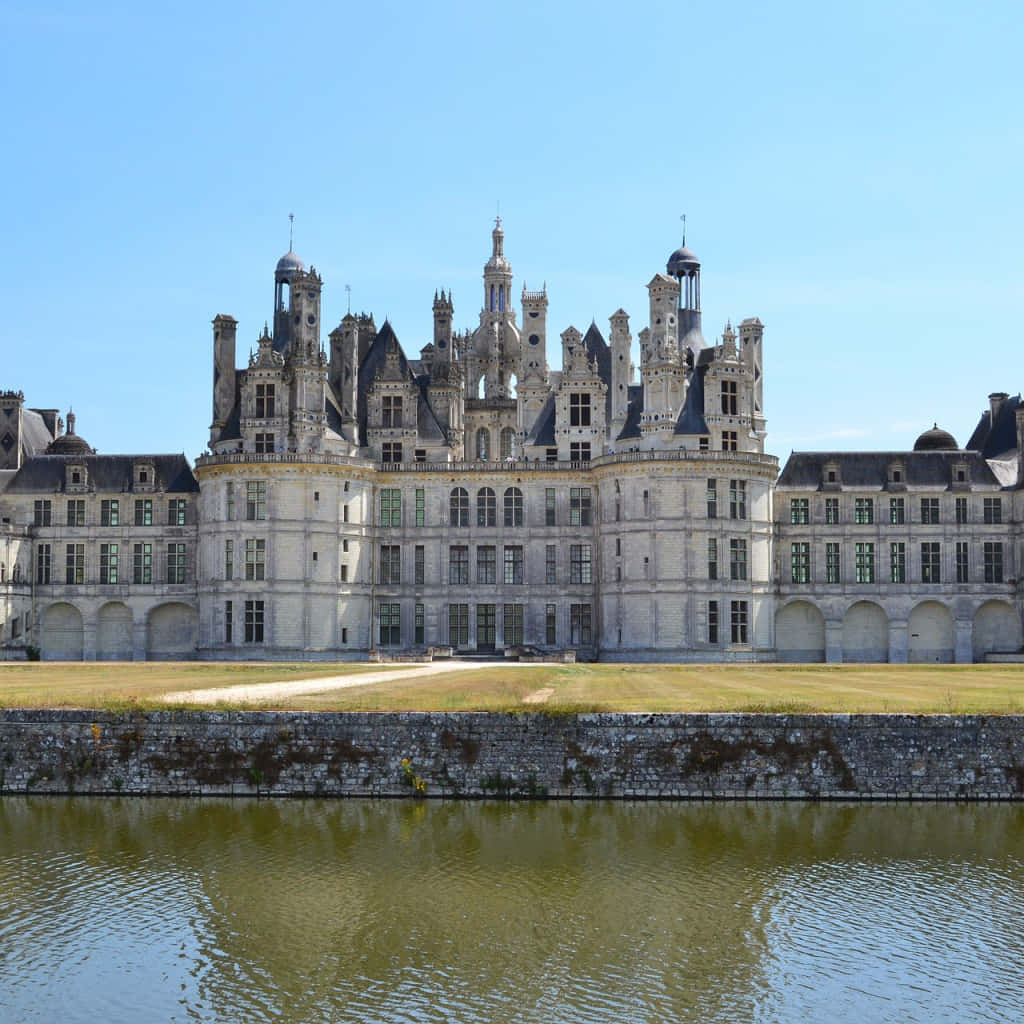 Største slots i Loire dalen Chateau De Chambord Wallpaper