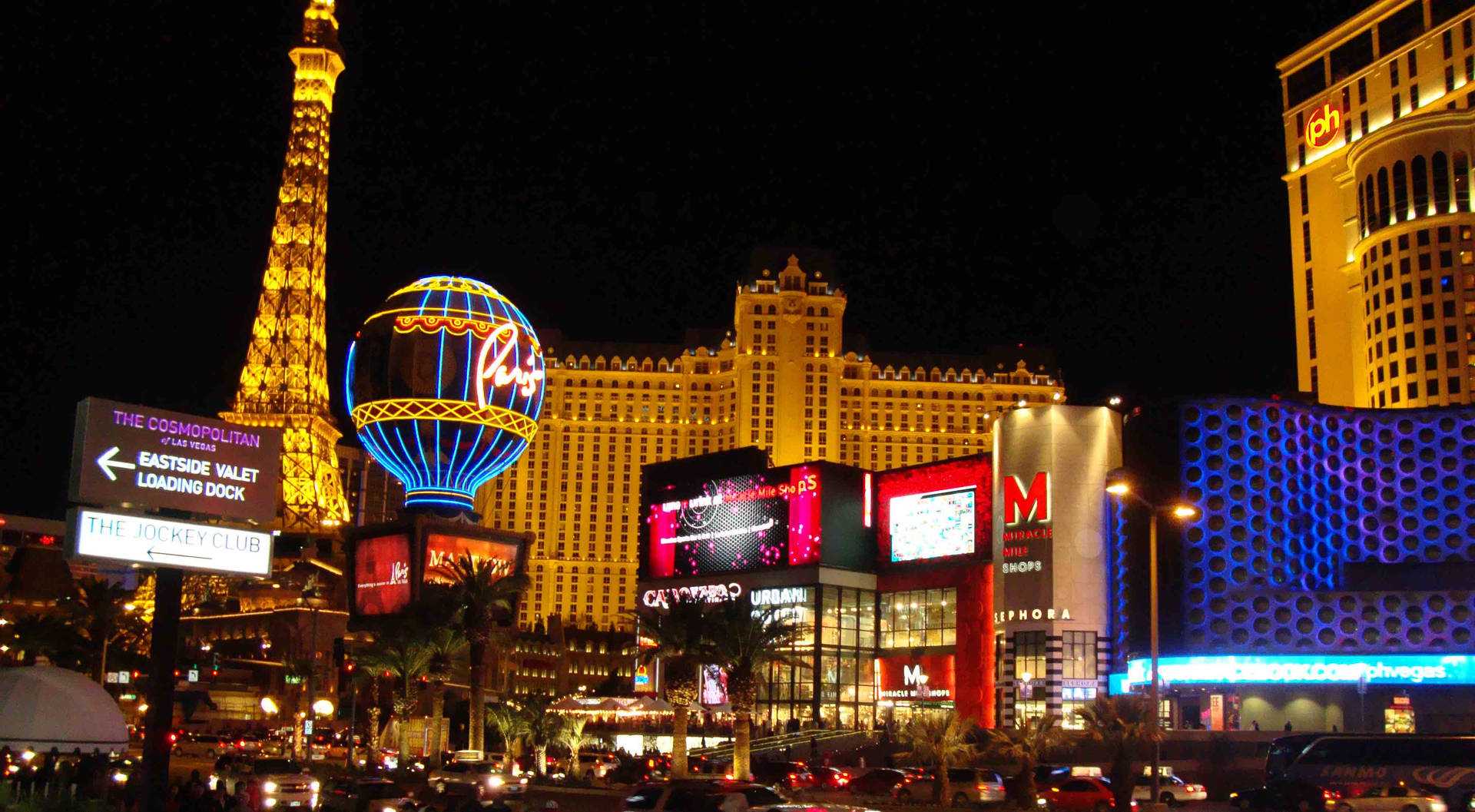 Mesmerizing lights of Las Vegas Wallpaper
