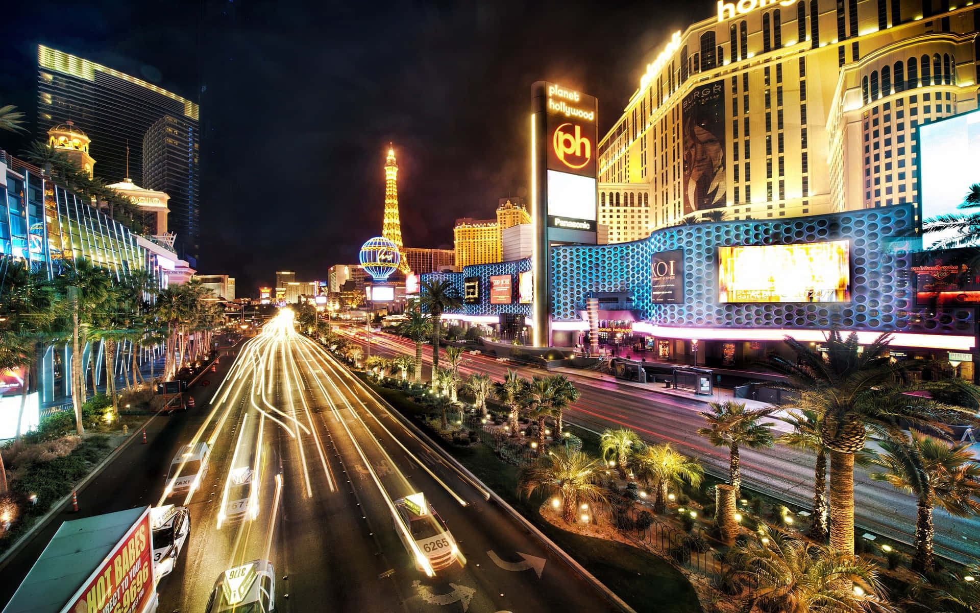 Bright city lights of the iconic Las Vegas skyline Wallpaper
