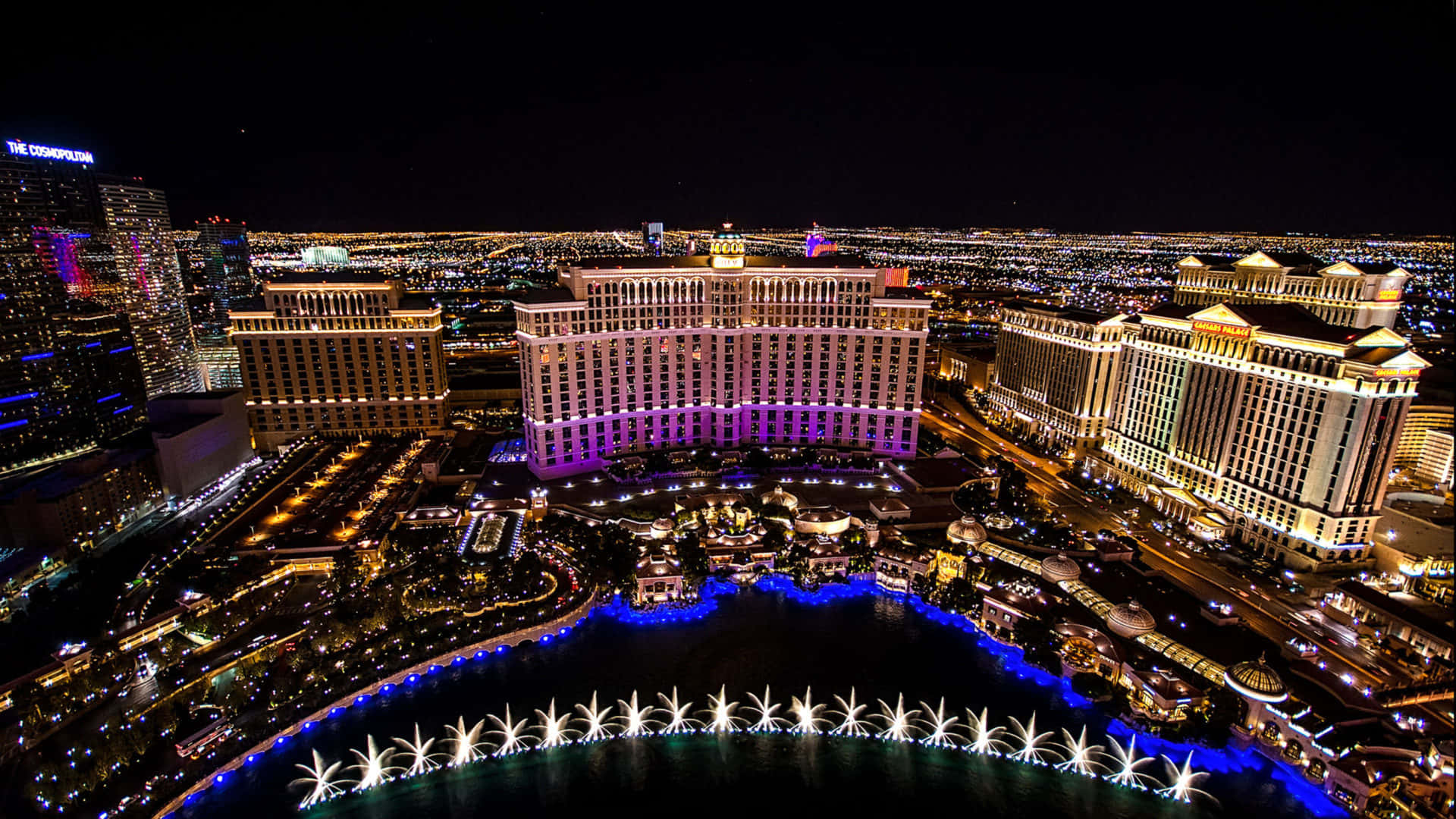 The Glamorous Lights of Las Vegas Wallpaper
