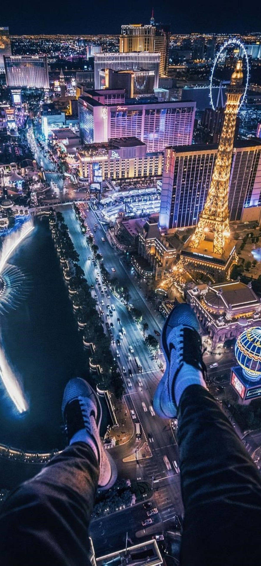 Las Vegas Iphone Overlooking City View Wallpaper