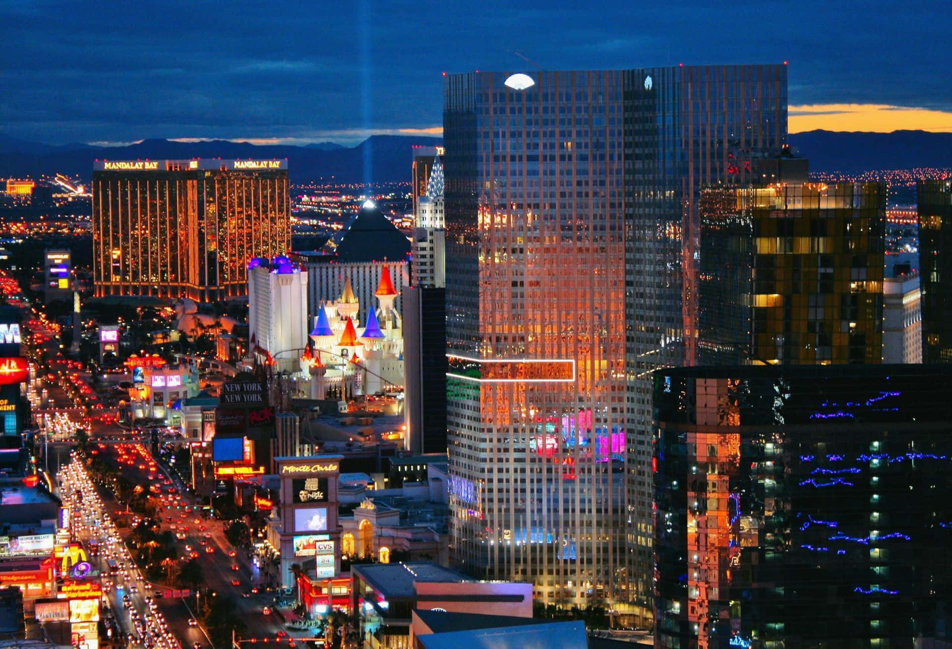 The dazzling Las Vegas skyline at night Wallpaper
