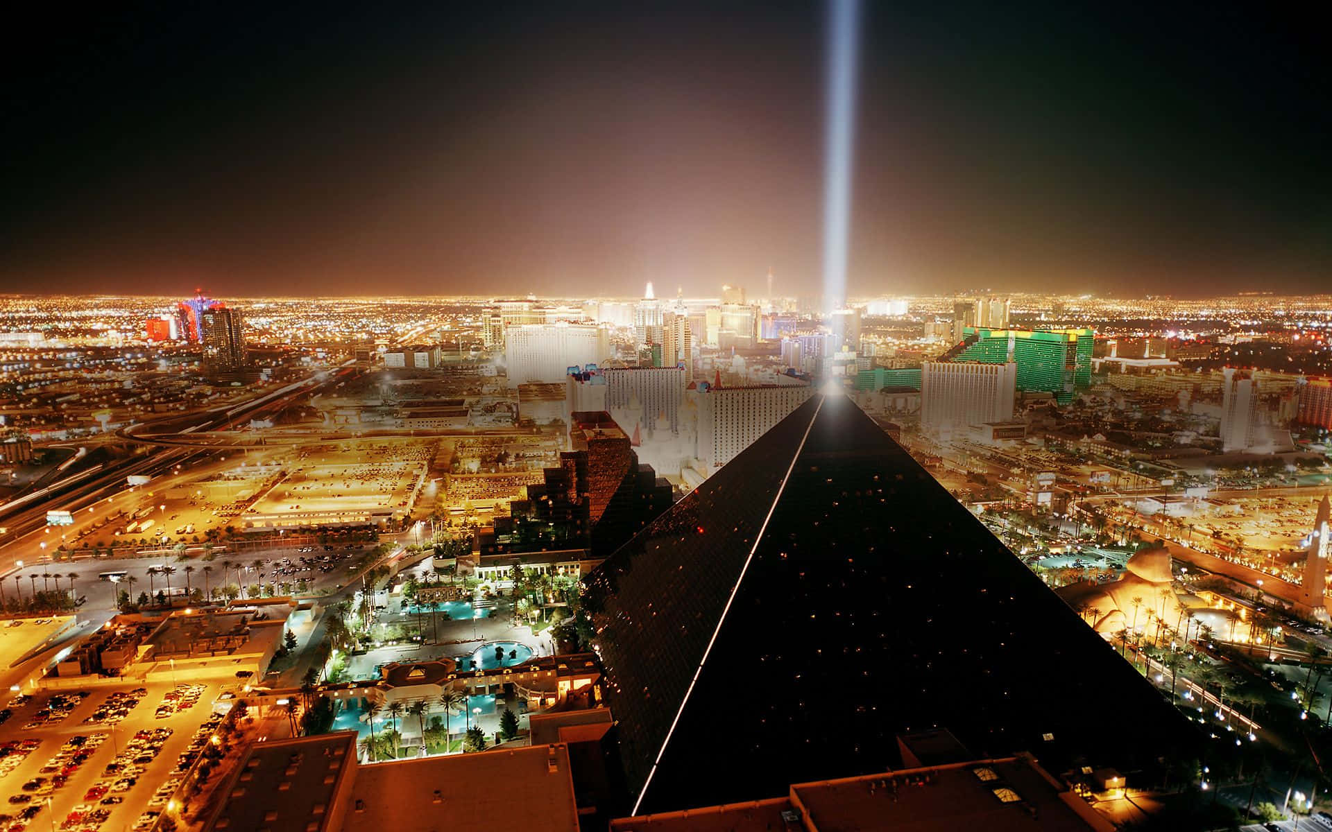 Omagnífico Skyline De Las Vegas Com Vista Para A Strip. Papel de Parede