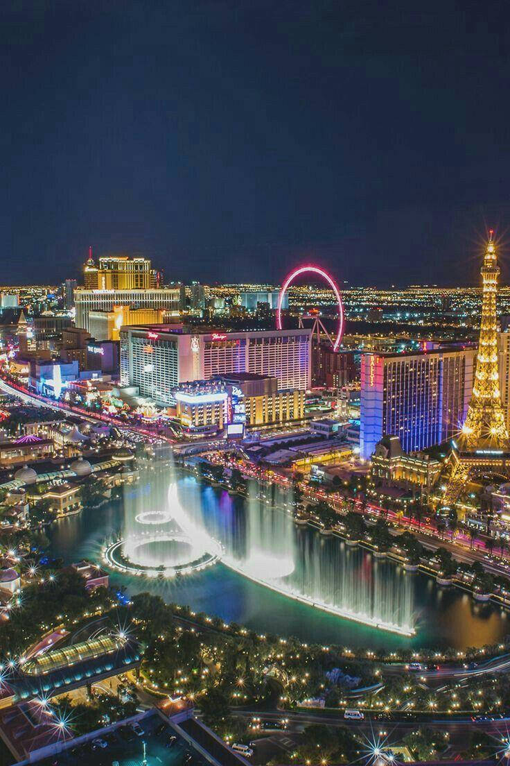 Las Vegas Strip White Fountain Water Wallpaper