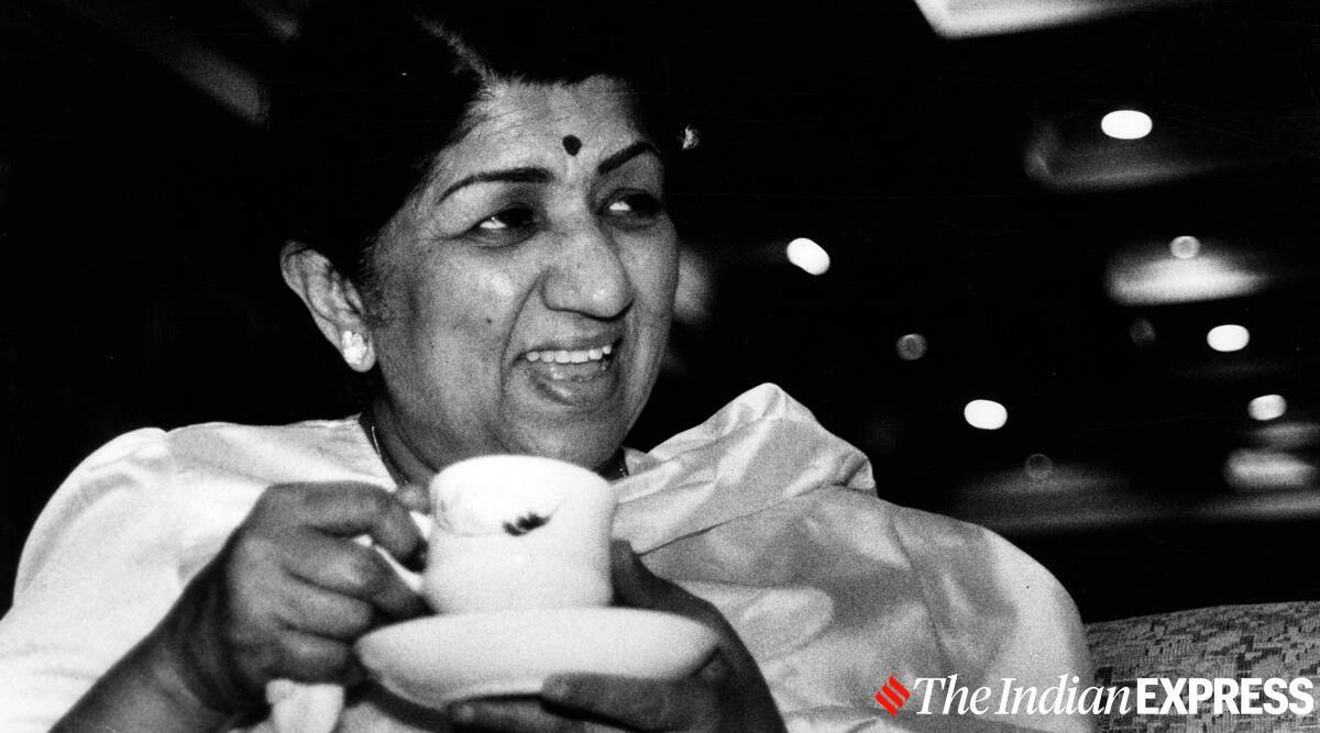Lata Mangeshkar With Coffee Cup