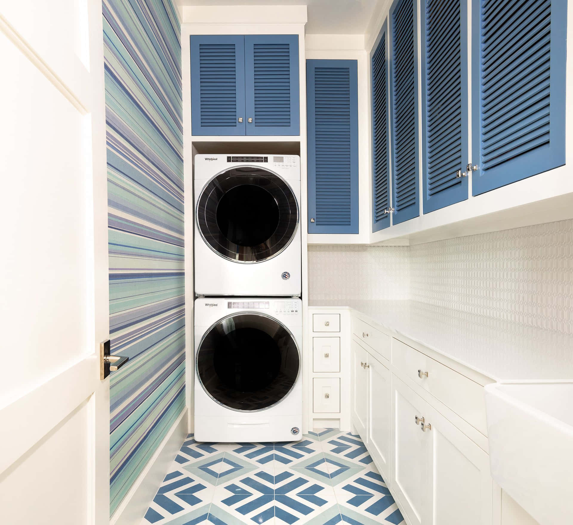 Bluish Laundry Room Picture