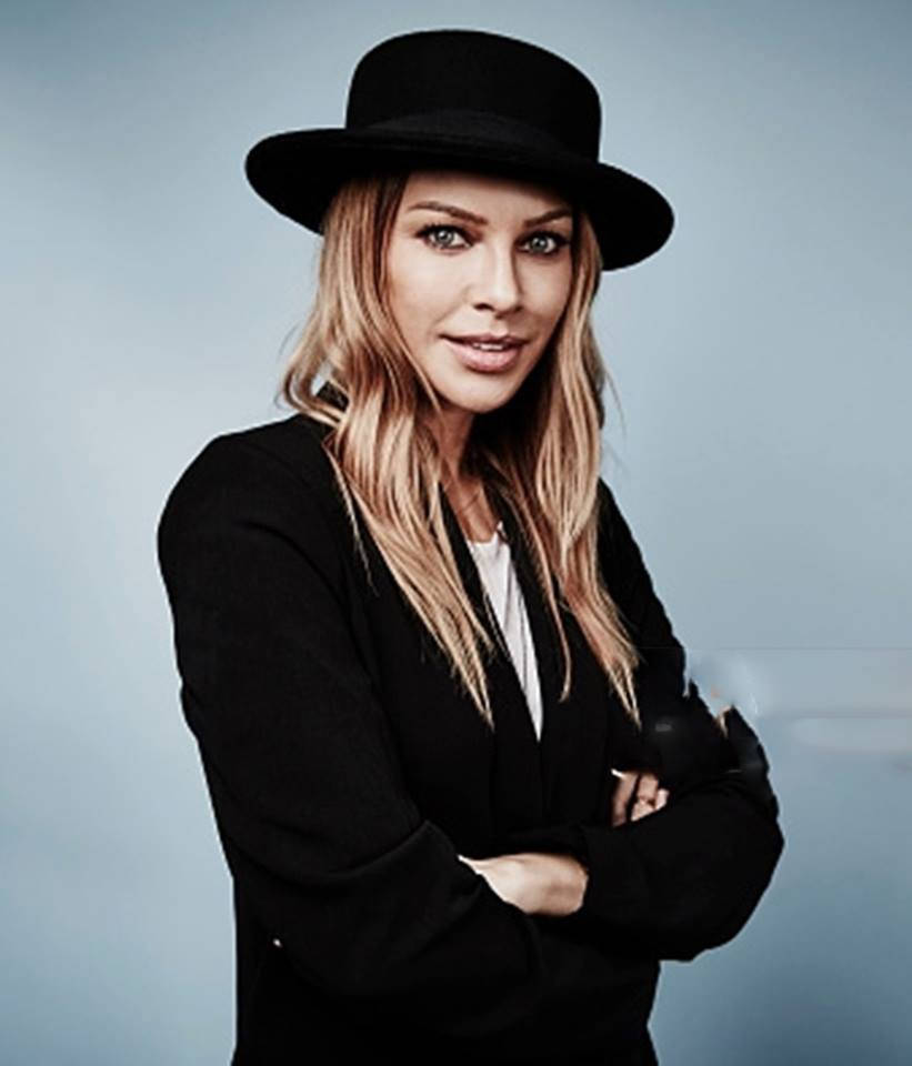 Lauren German With A Black Hat Wallpaper