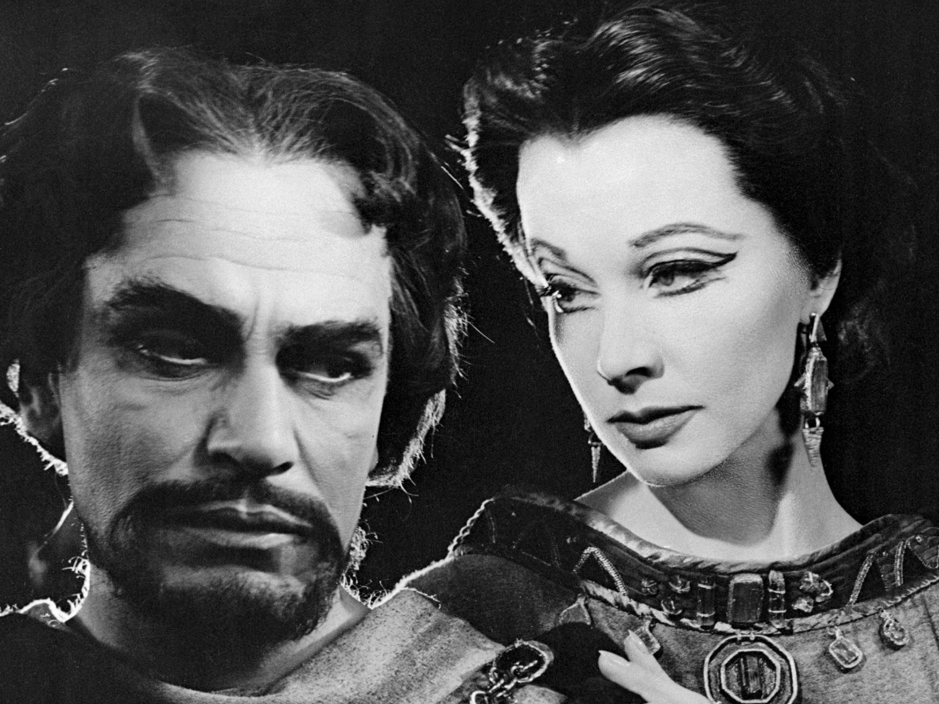 Laurence Olivier And Vivien Leigh In Macbeth Wallpaper