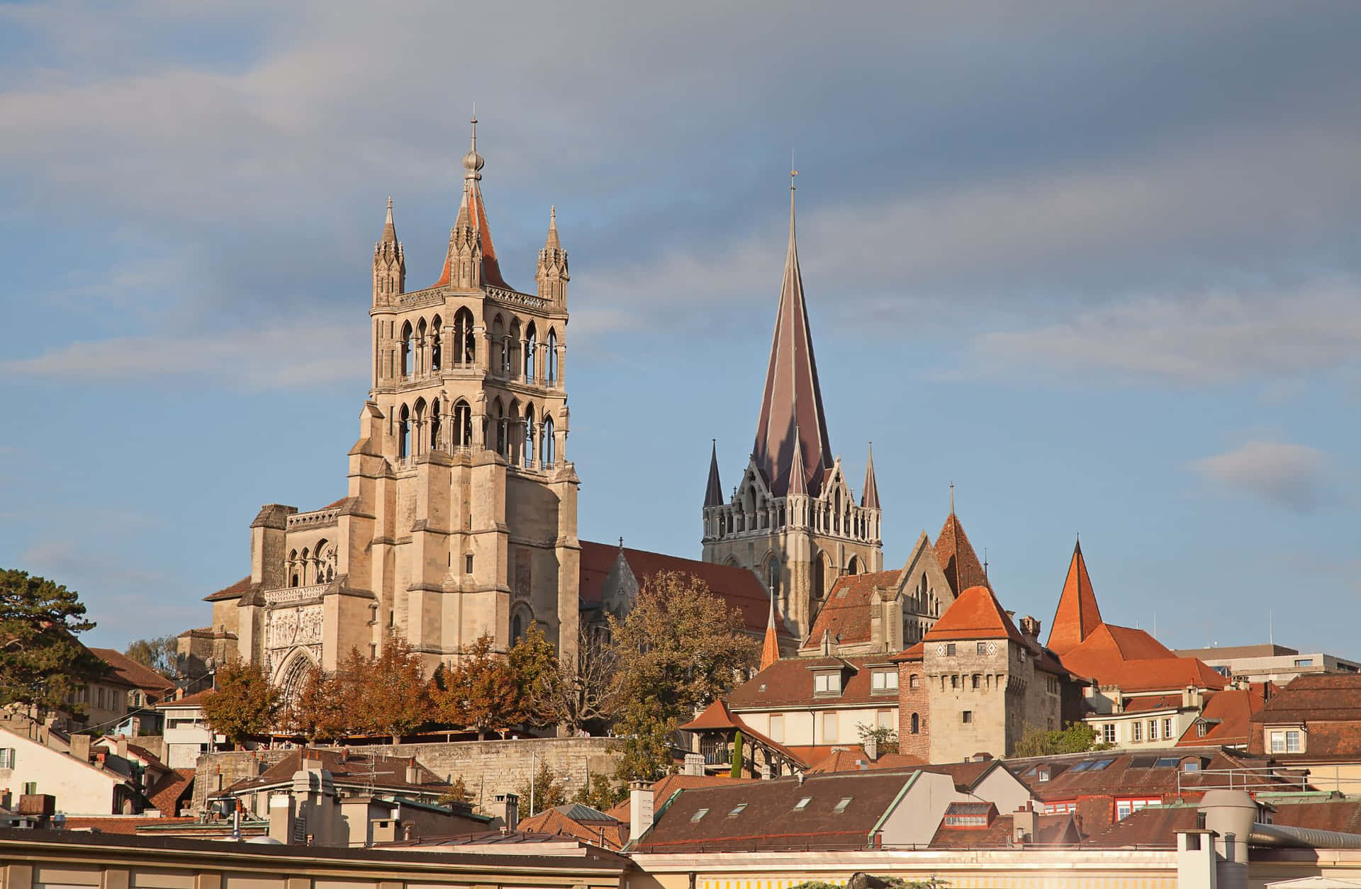 Lausanne Cathedral Skyline Wallpaper