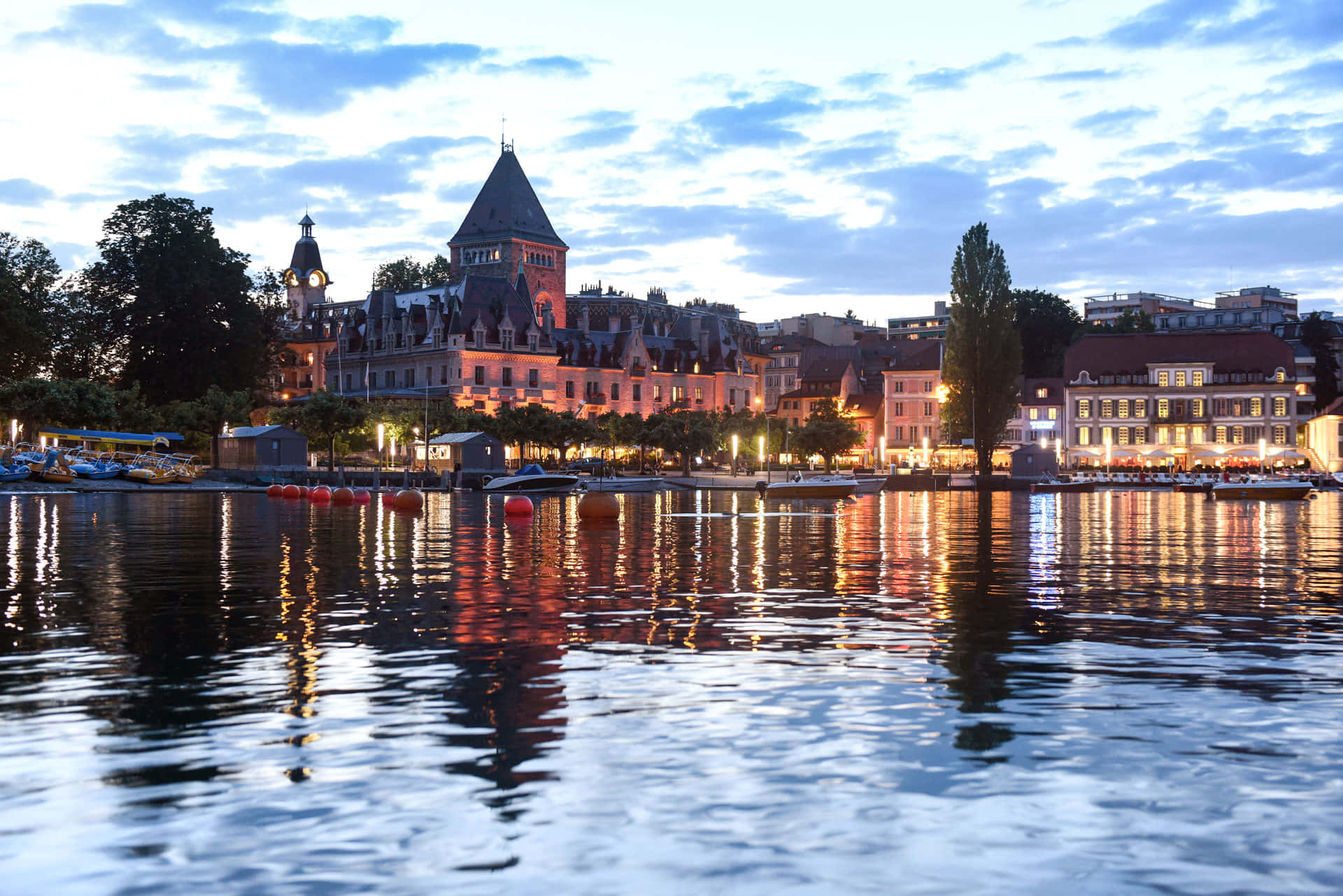 Lausanne Switzerland Dusk Waterfront View Wallpaper