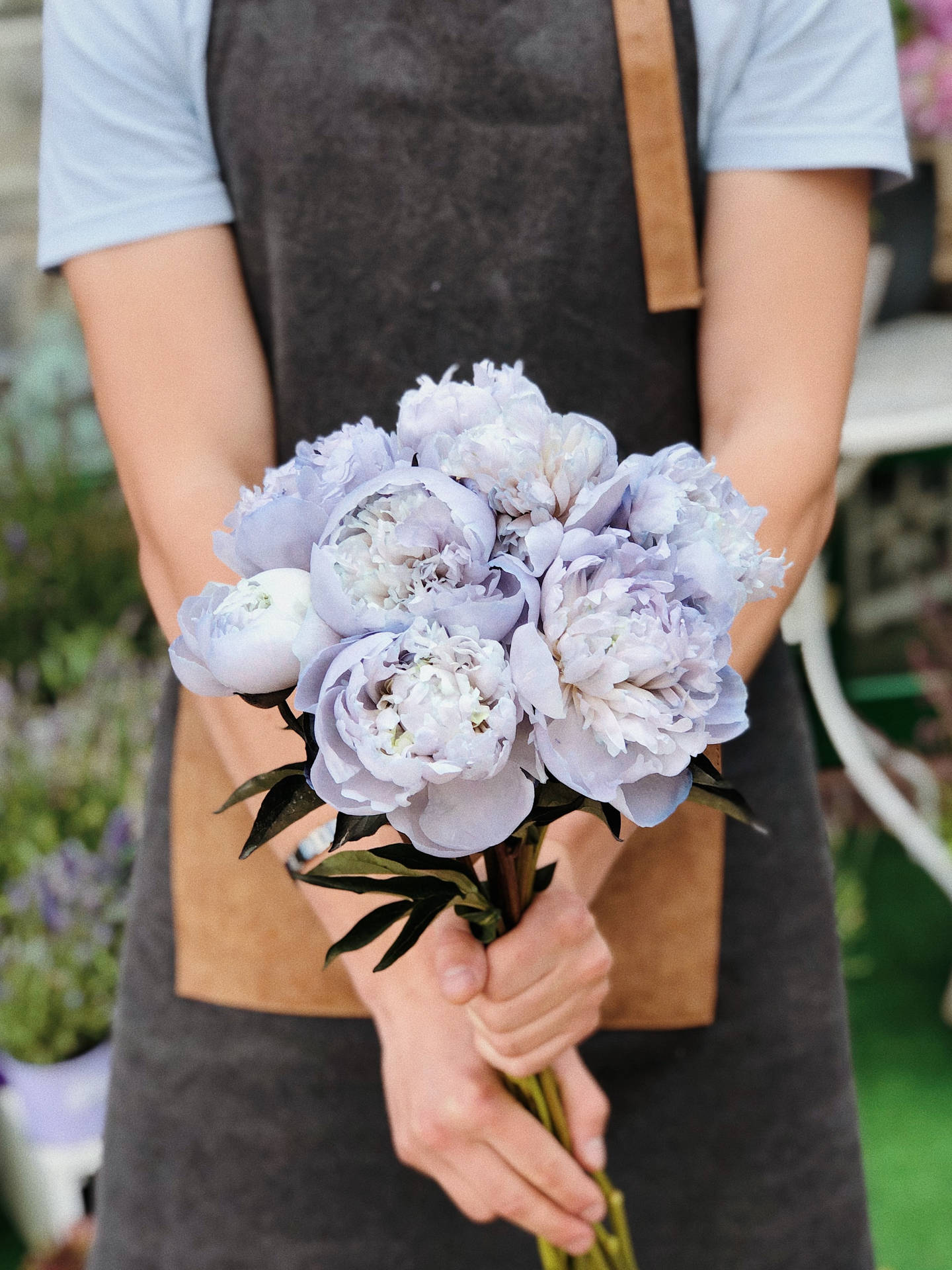 Lavender Chinese Peonies Flower Bouquet Wallpaper