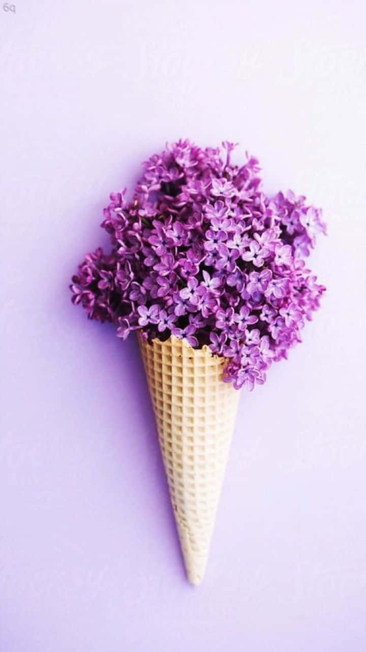 Lavender lilla lilla blomster inde i kegle Wallpaper