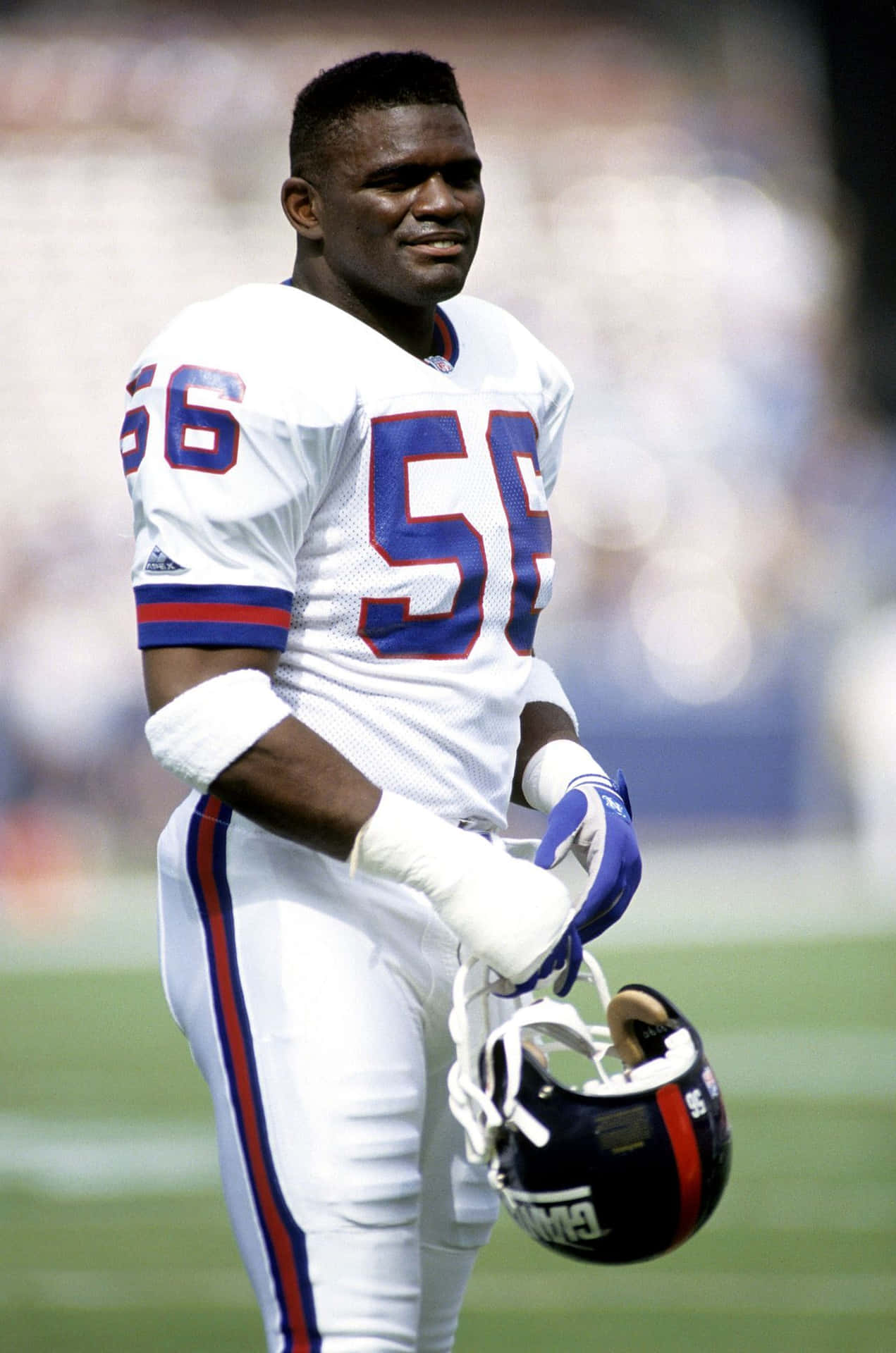 Lawrence Taylor American Football Candid Wallpaper