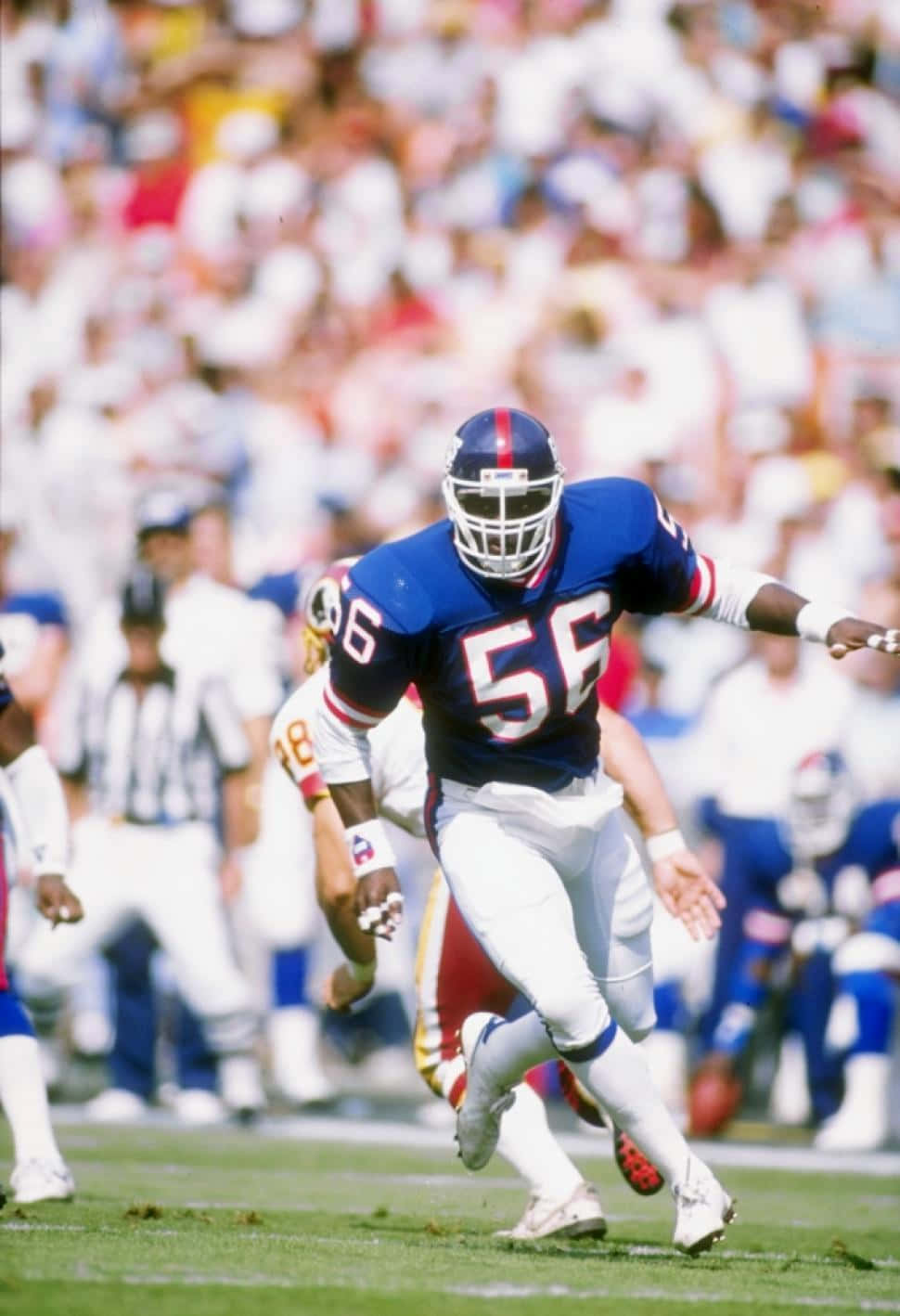 Lawrence Taylor Football Player Field Wallpaper