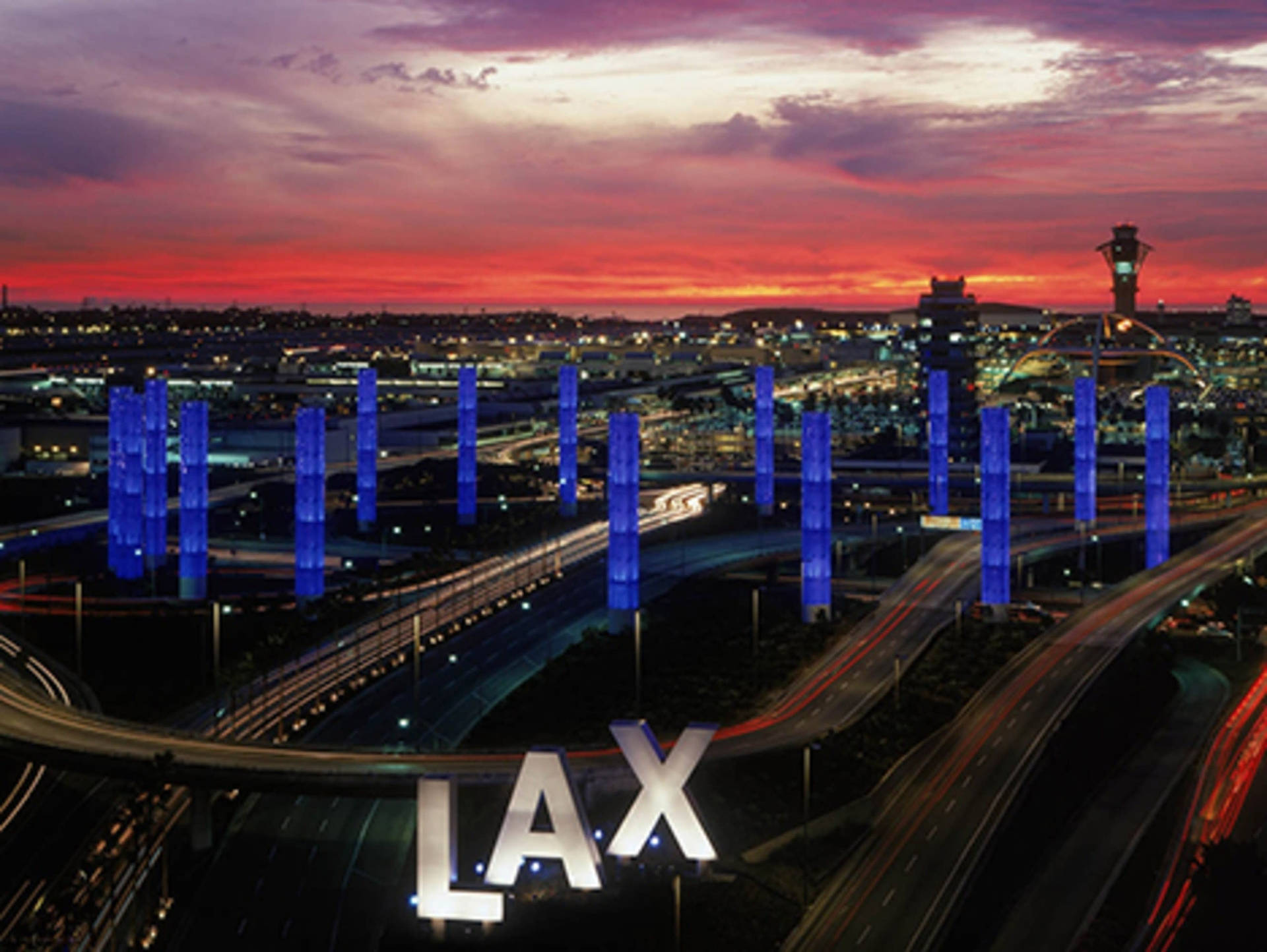Lax Terminal With Sunset Sky Wallpaper