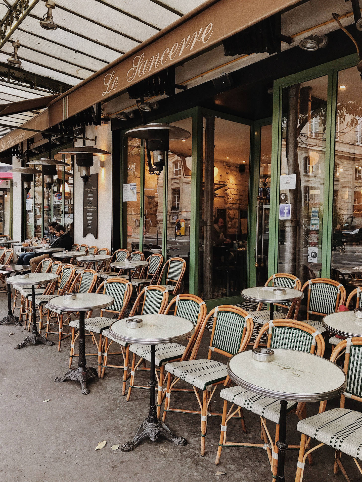 Le Sancerre Cafe Paris Background