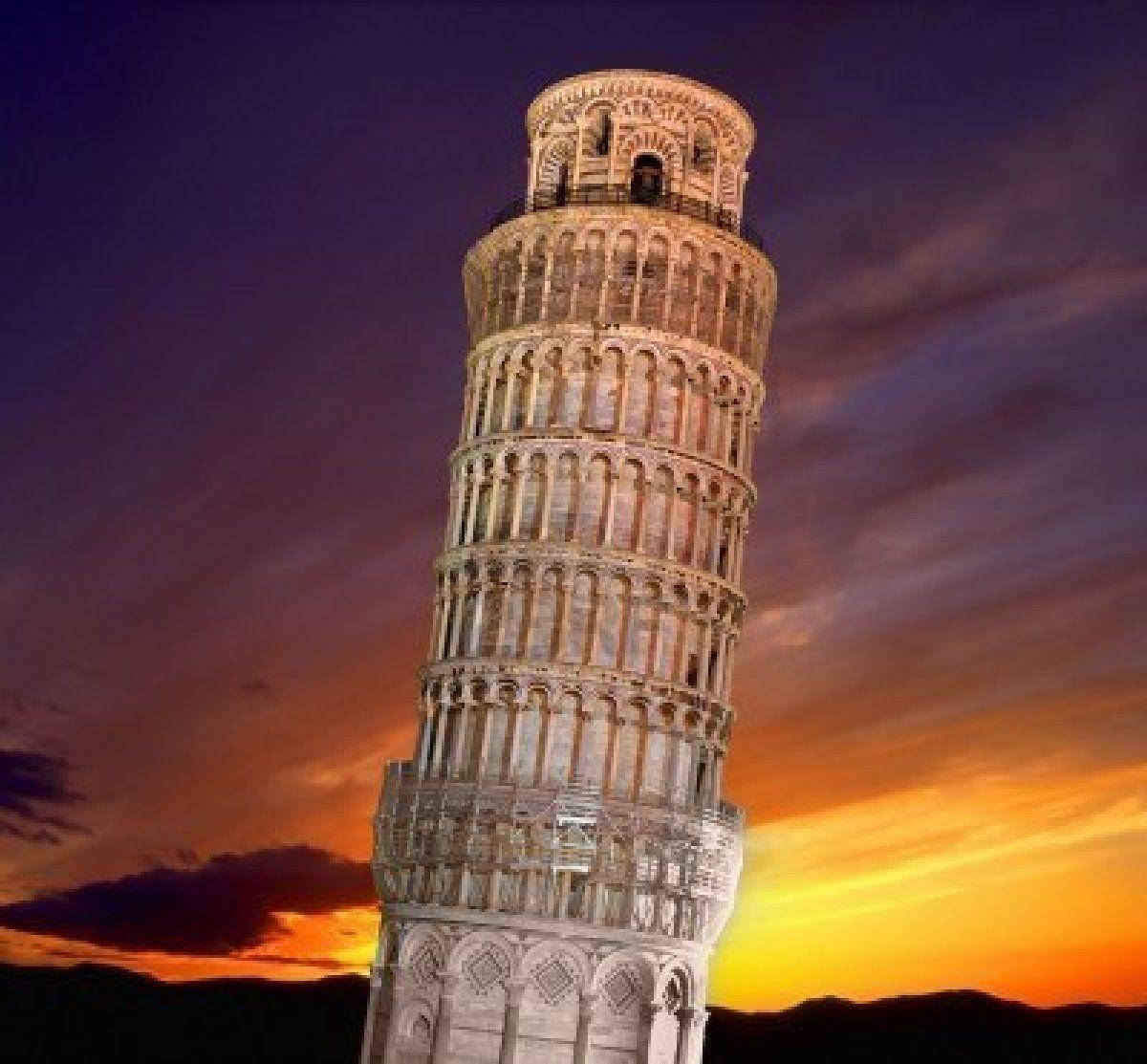 Den Leaning Tower Of Pisa Under Solnedgang Wallpaper