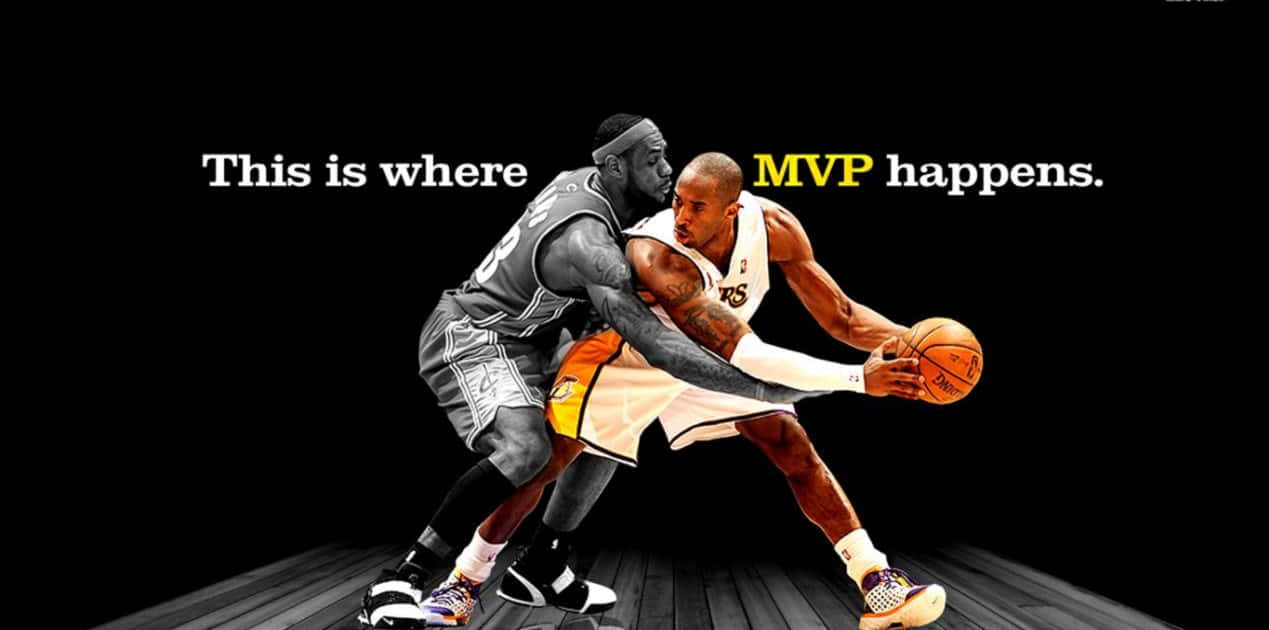 Två Basketstjärnor, Lebron James Och Kobe Bryant, Är Med På Denna Bakgrundsbild. Wallpaper