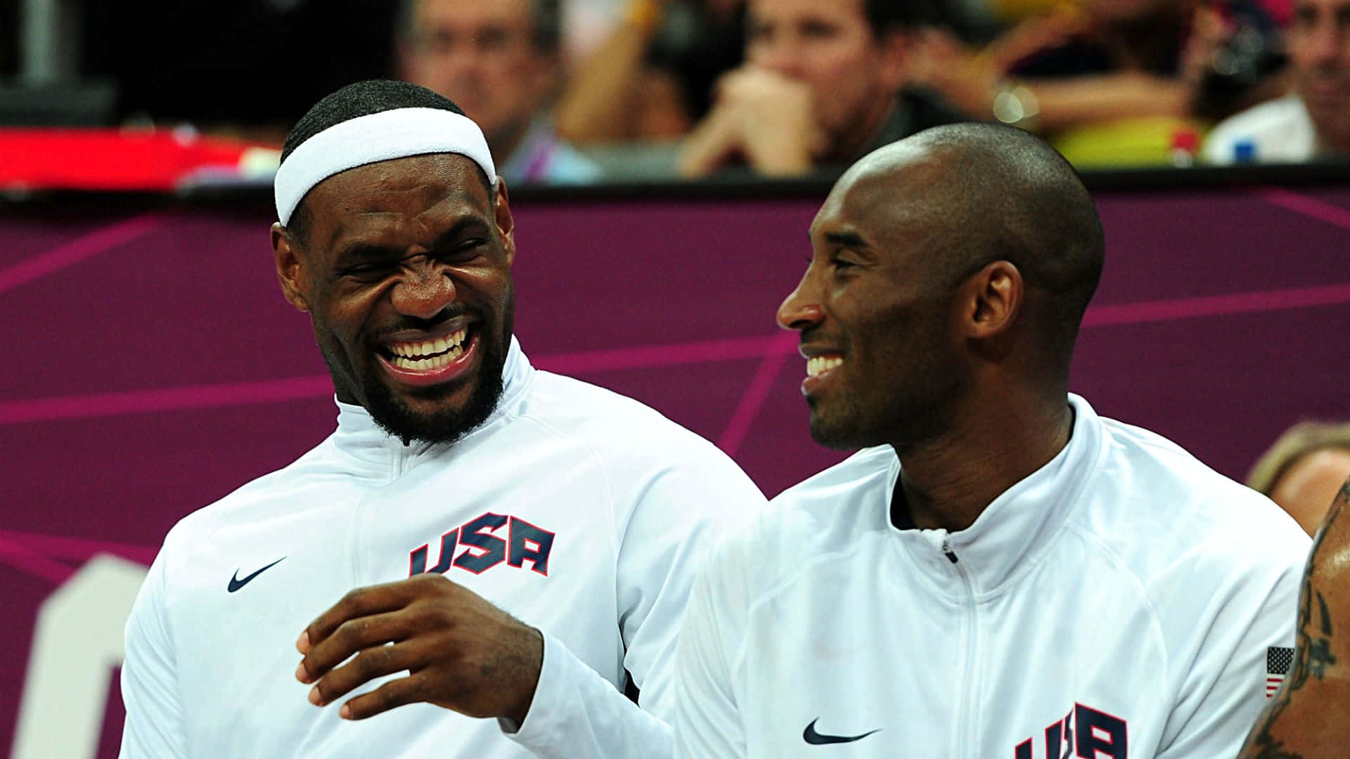 Lebron And Kobe Teammates During The Olympics Wallpaper