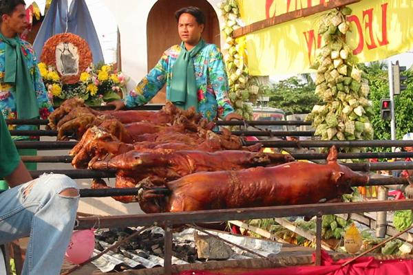 Unfestoso Banchetto Al Lechon Festival Nelle Filippine. Sfondo