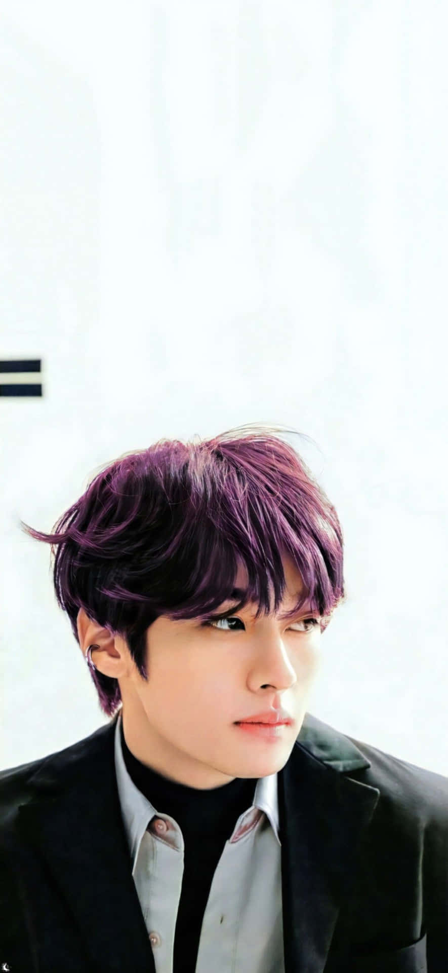 Lee Know Purple Hair Portrait Wallpaper