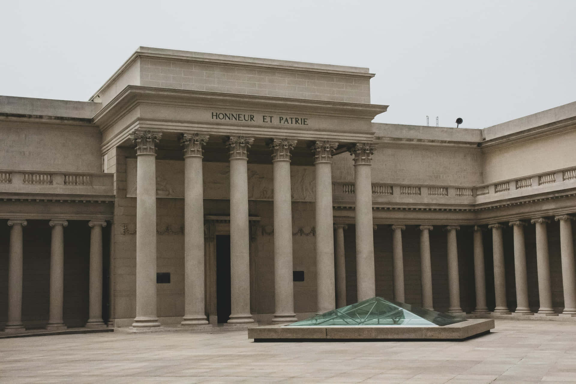 Legionof Honor Courtyard Wallpaper