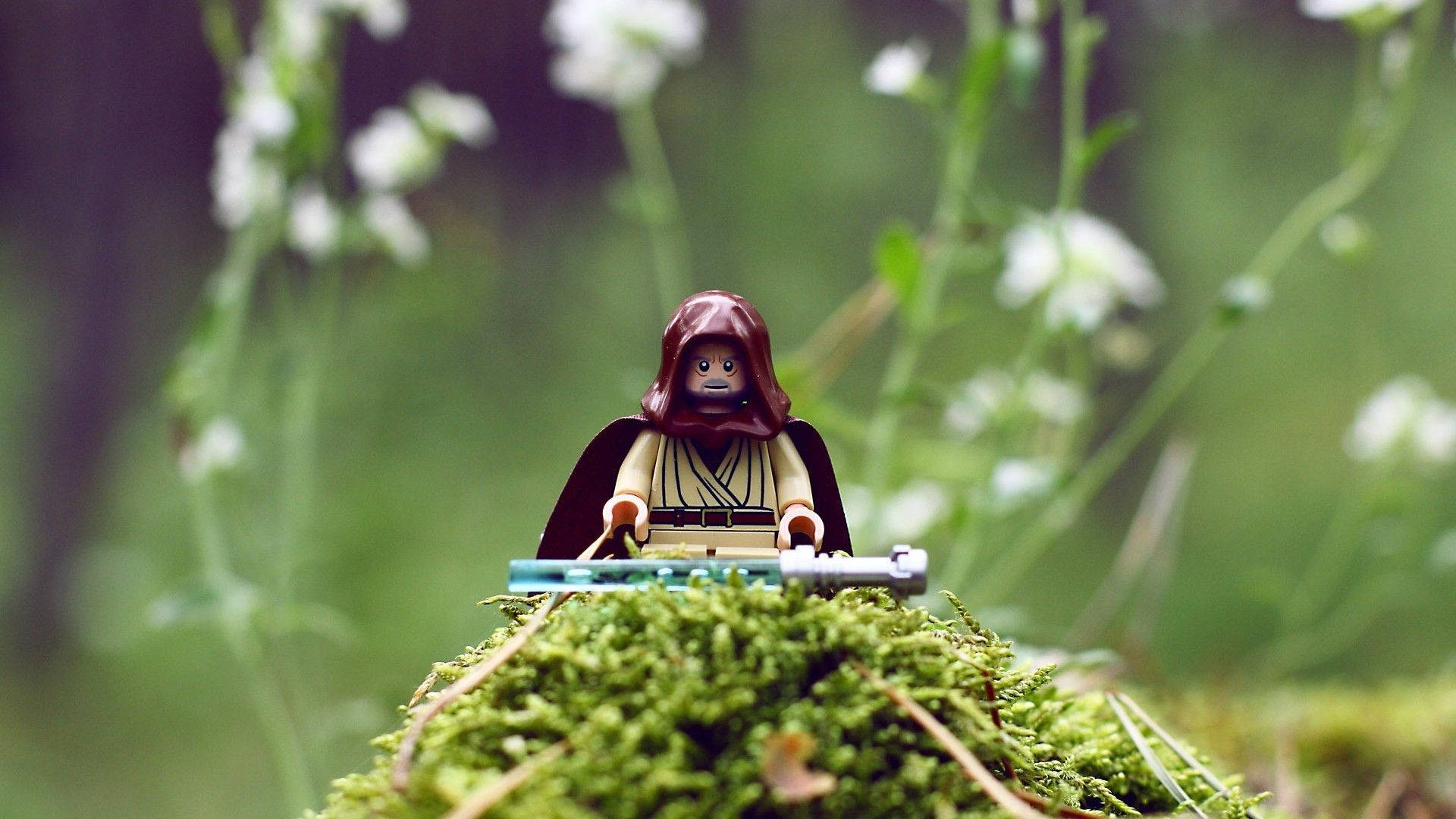 Lego Star Wars With Obi-wan Mourning Wallpaper