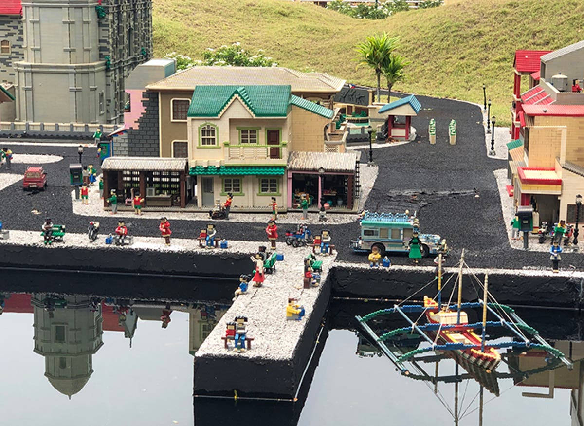 Ambientedel Molo Di Legoland Sfondo
