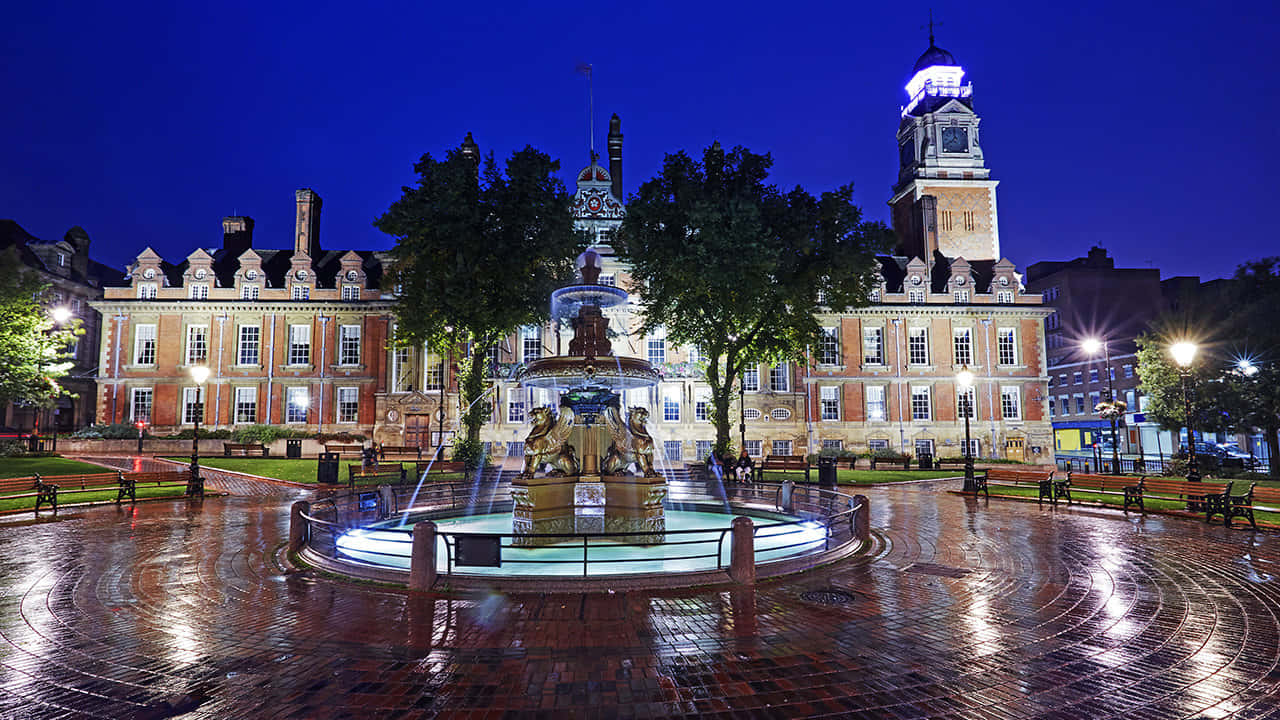 Leicester Town Hall Night View Wallpaper
