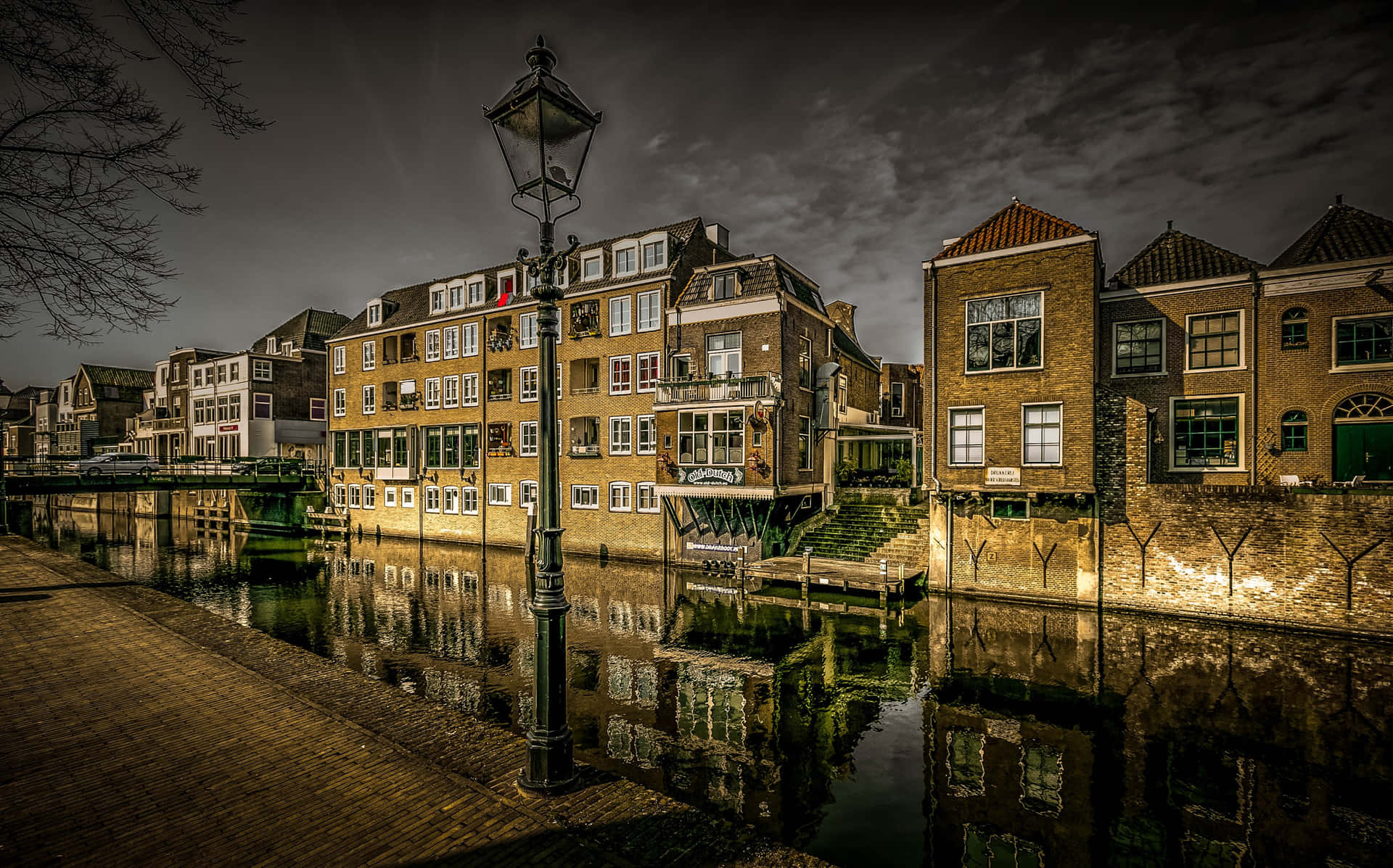 Leiden Canal Housesat Twilight Wallpaper