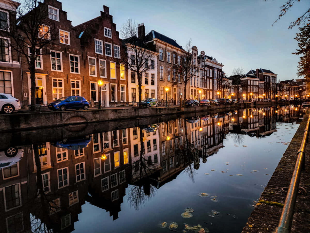 Leiden Canal Twilight Reflections Wallpaper