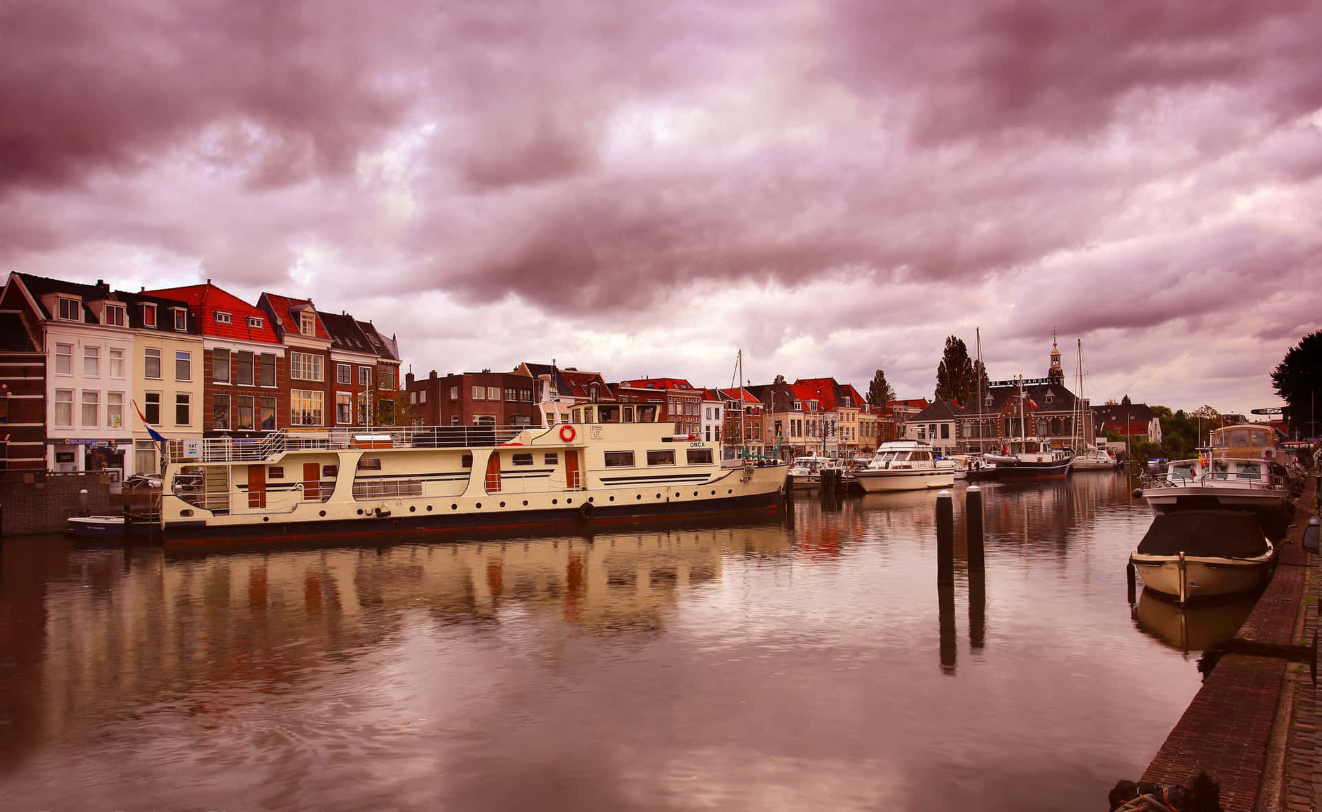 Leiden Canal View Dramatic Sky Wallpaper