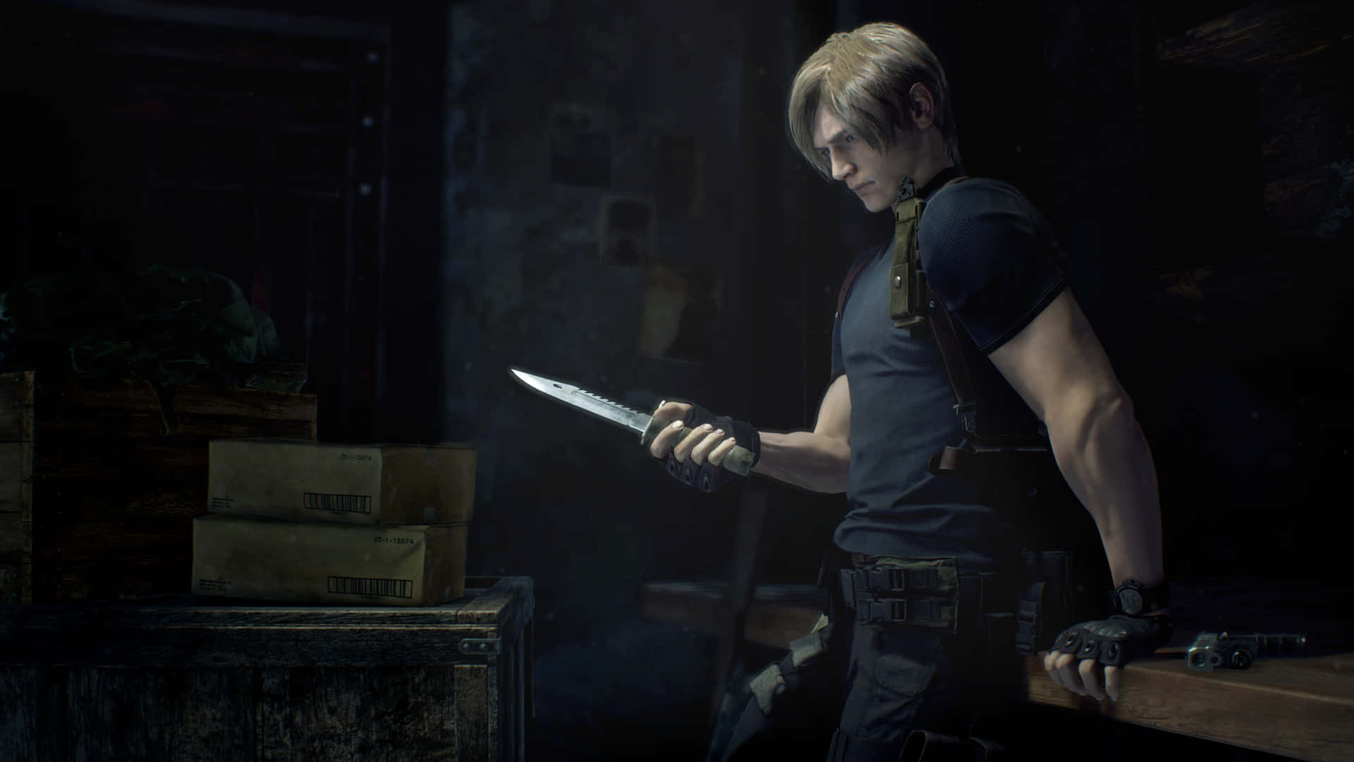 Leon Holding Knife In Resident Evil Wallpaper
