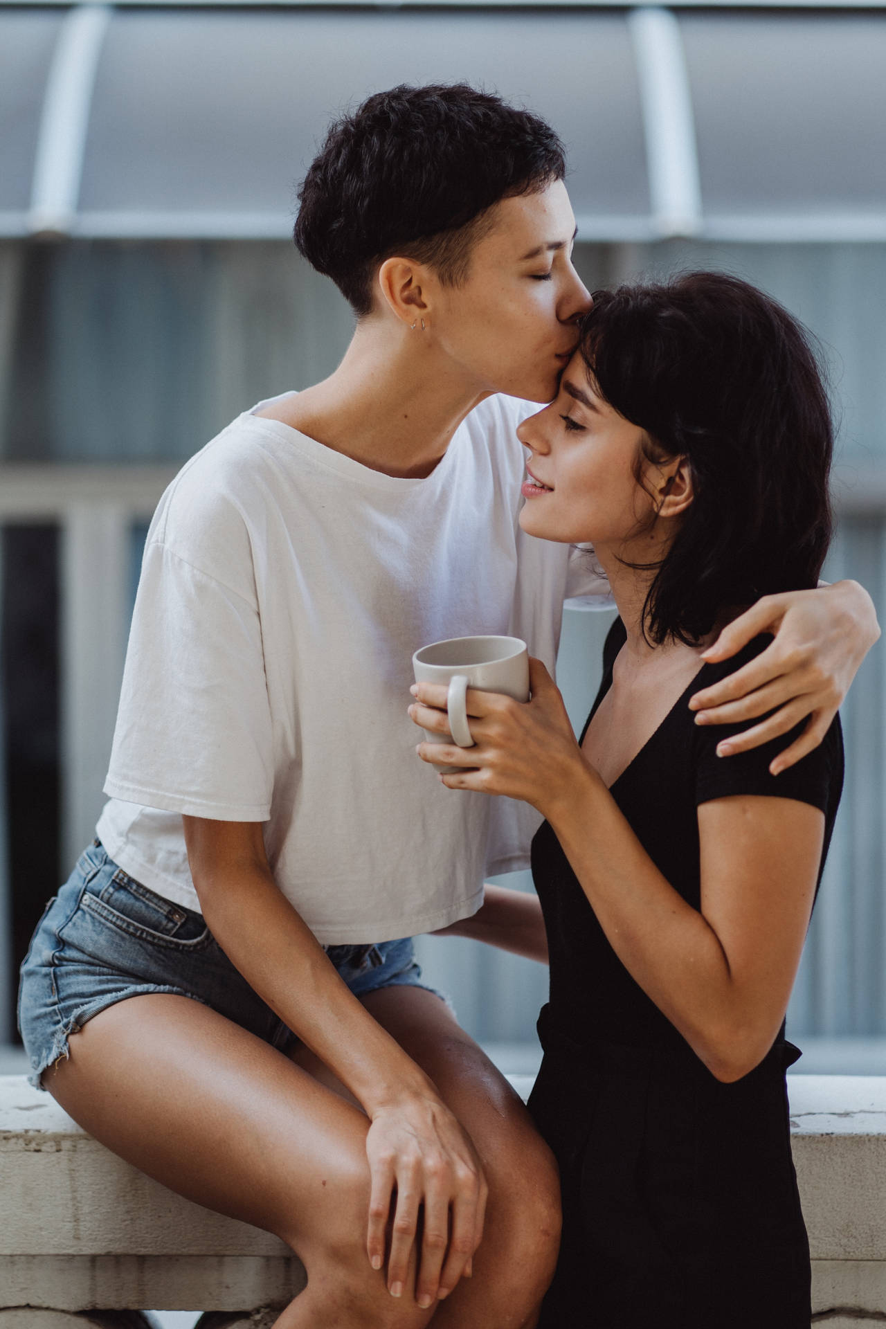 Download Lesbian Girl Forehead Kiss Wallpaper