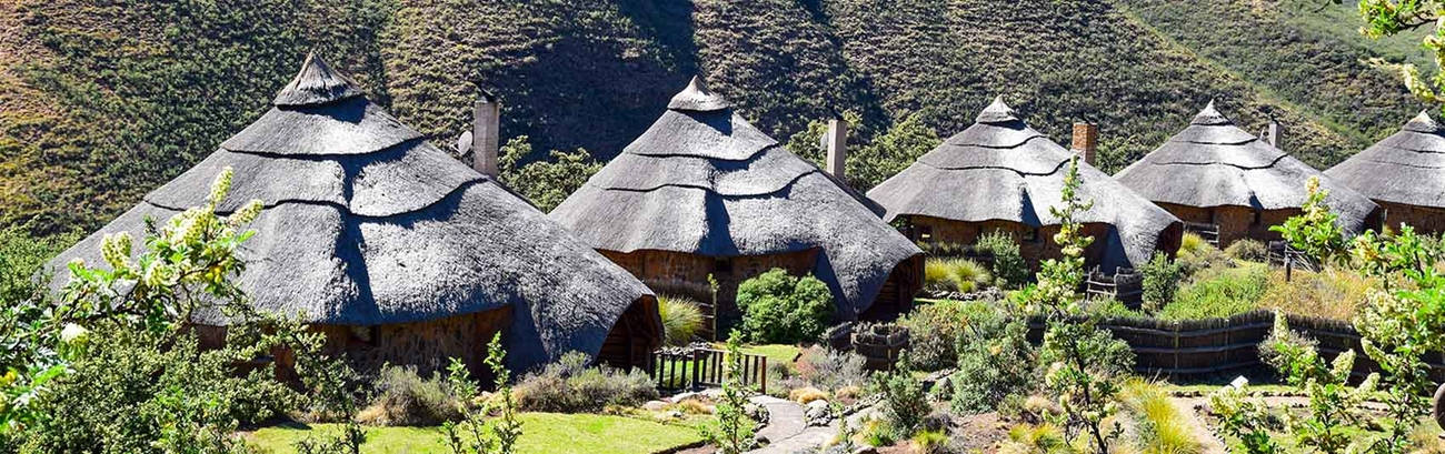 Lesothofünf Hütten Dächer Wallpaper