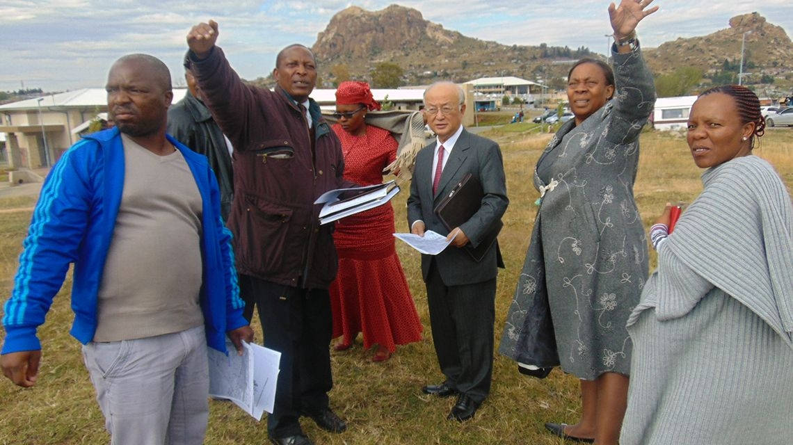Majestososcenario: Il Regno Del Lesotho Sfondo