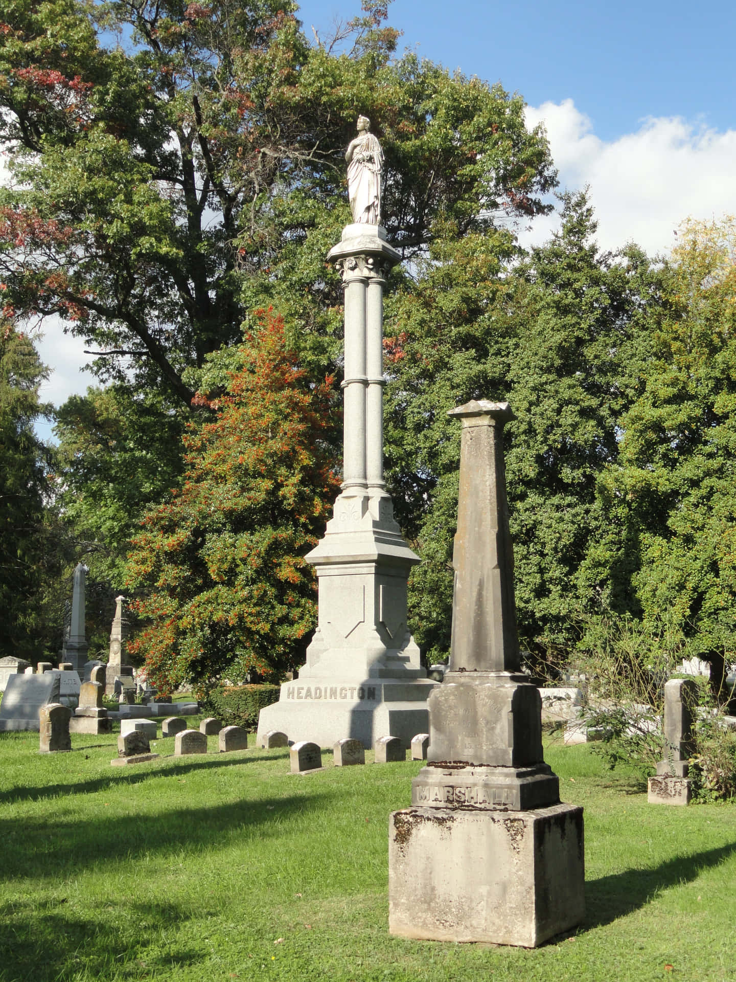 Serenamattina D'autunno Al Cimitero Di Lexington, Kentucky Sfondo
