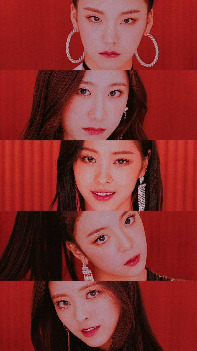 Lia Itzy Girl Group Collage Background