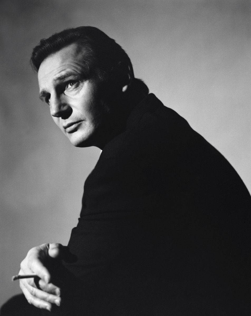 Liam Neeson Side Profile Look Up Smoking Wallpaper