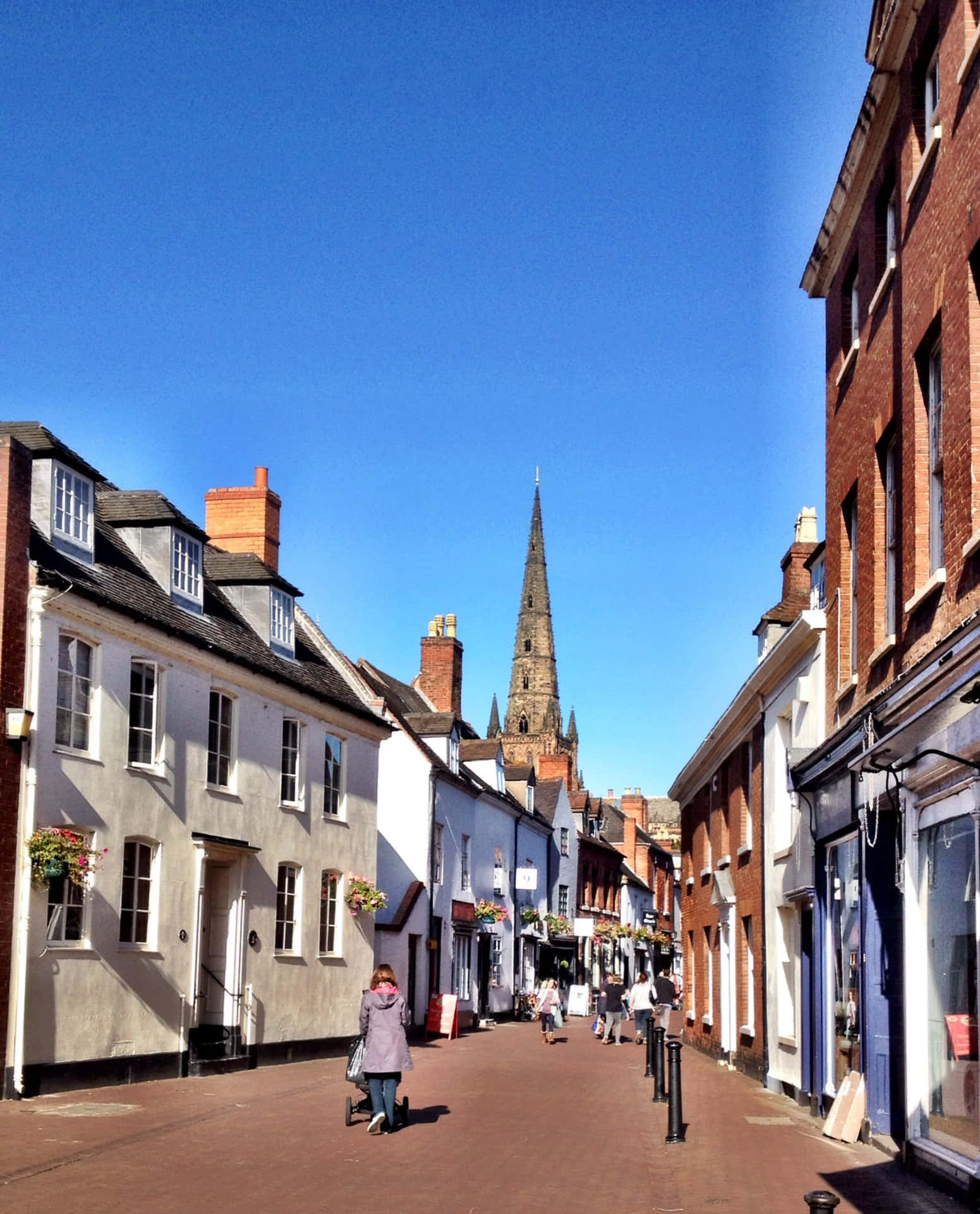 Utsikt Over Lichfield-katedralen Fra Gaten Bakgrunnsbildet