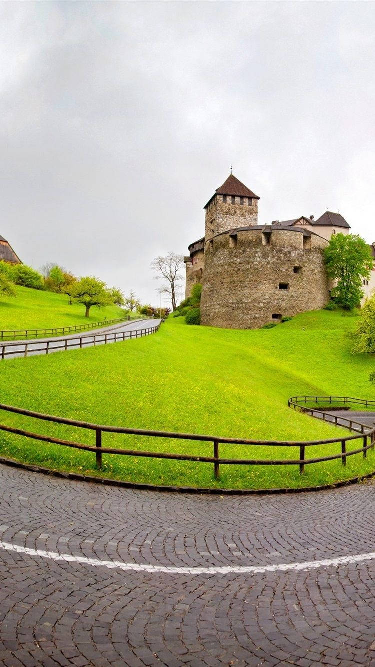 Lichtenstein Castello Di Vaduz Sotto Le Nuvole Sfondo