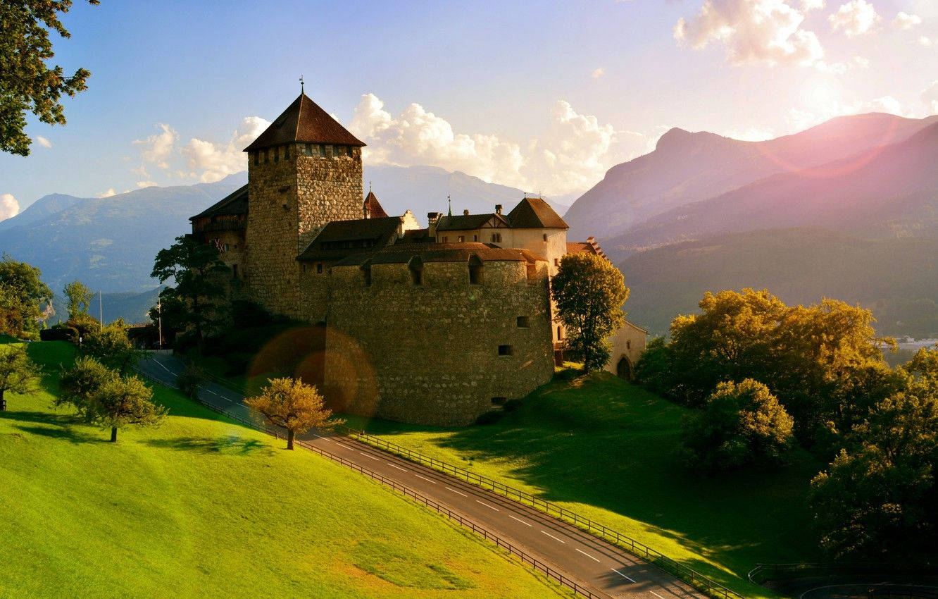 Liechtenstein Raggi Dorati Sfondo