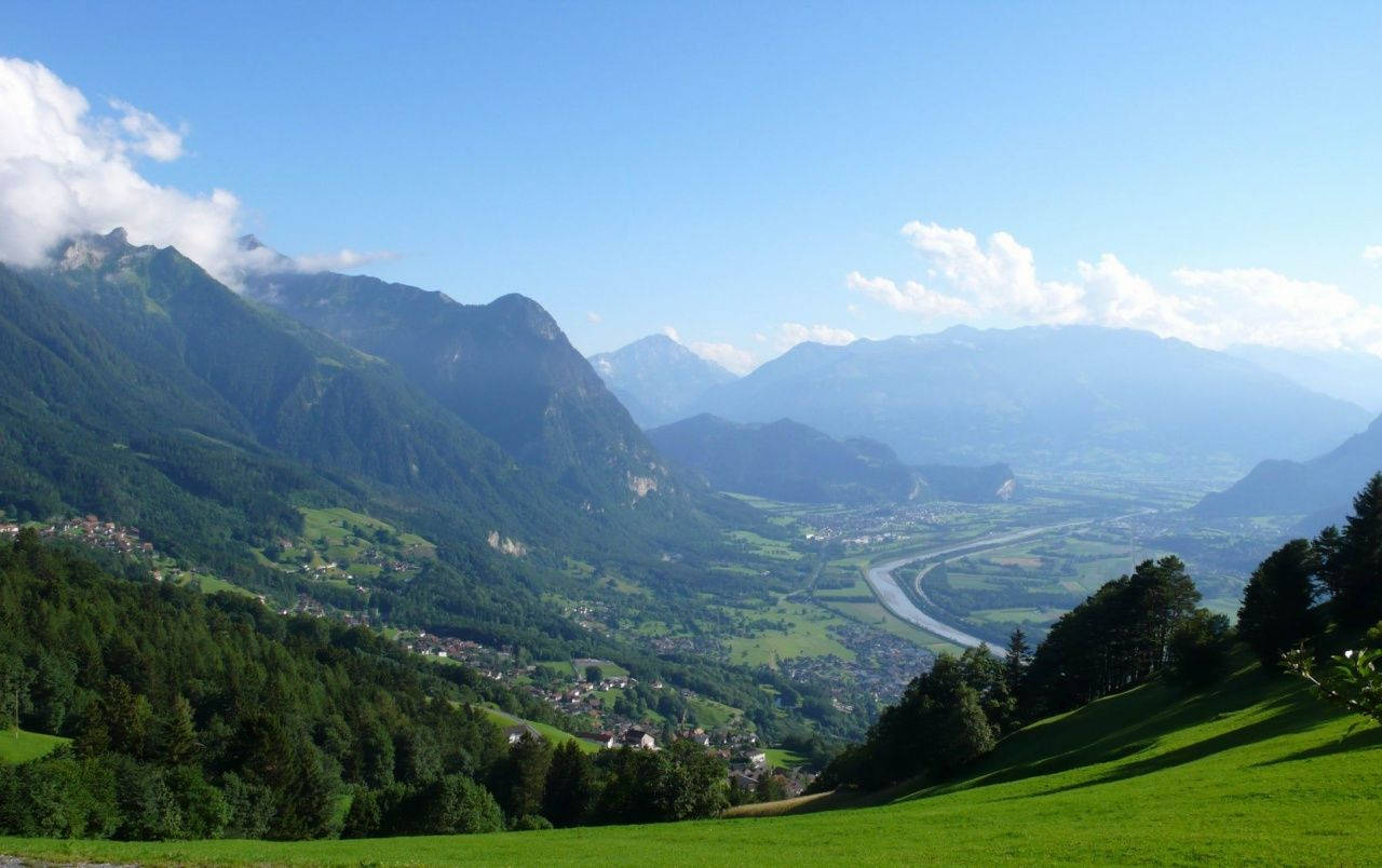 Vista Dall'alto Del Liechtenstein Sfondo