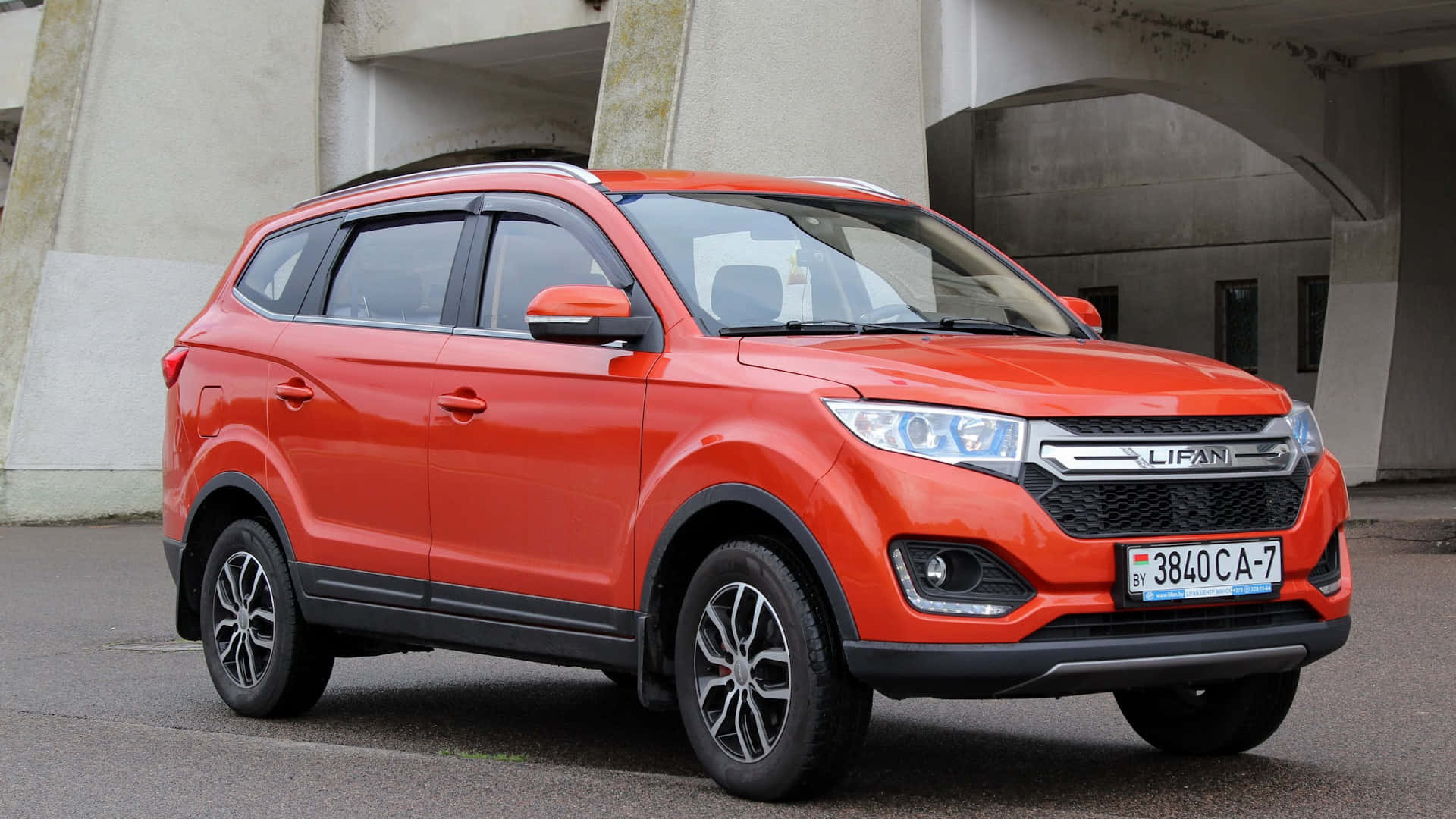 Suv Orange Lifan Myway Fond d'écran