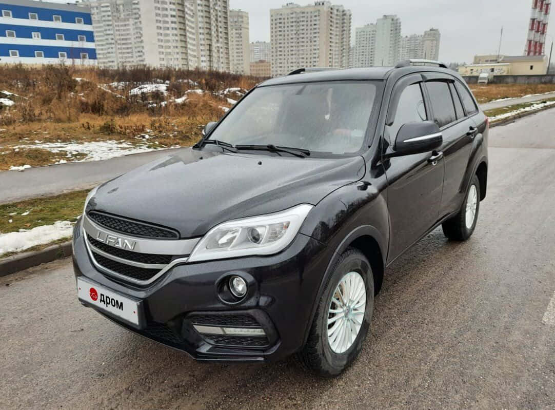 Lifan X60 In Action - Showcasing Power And Design Wallpaper